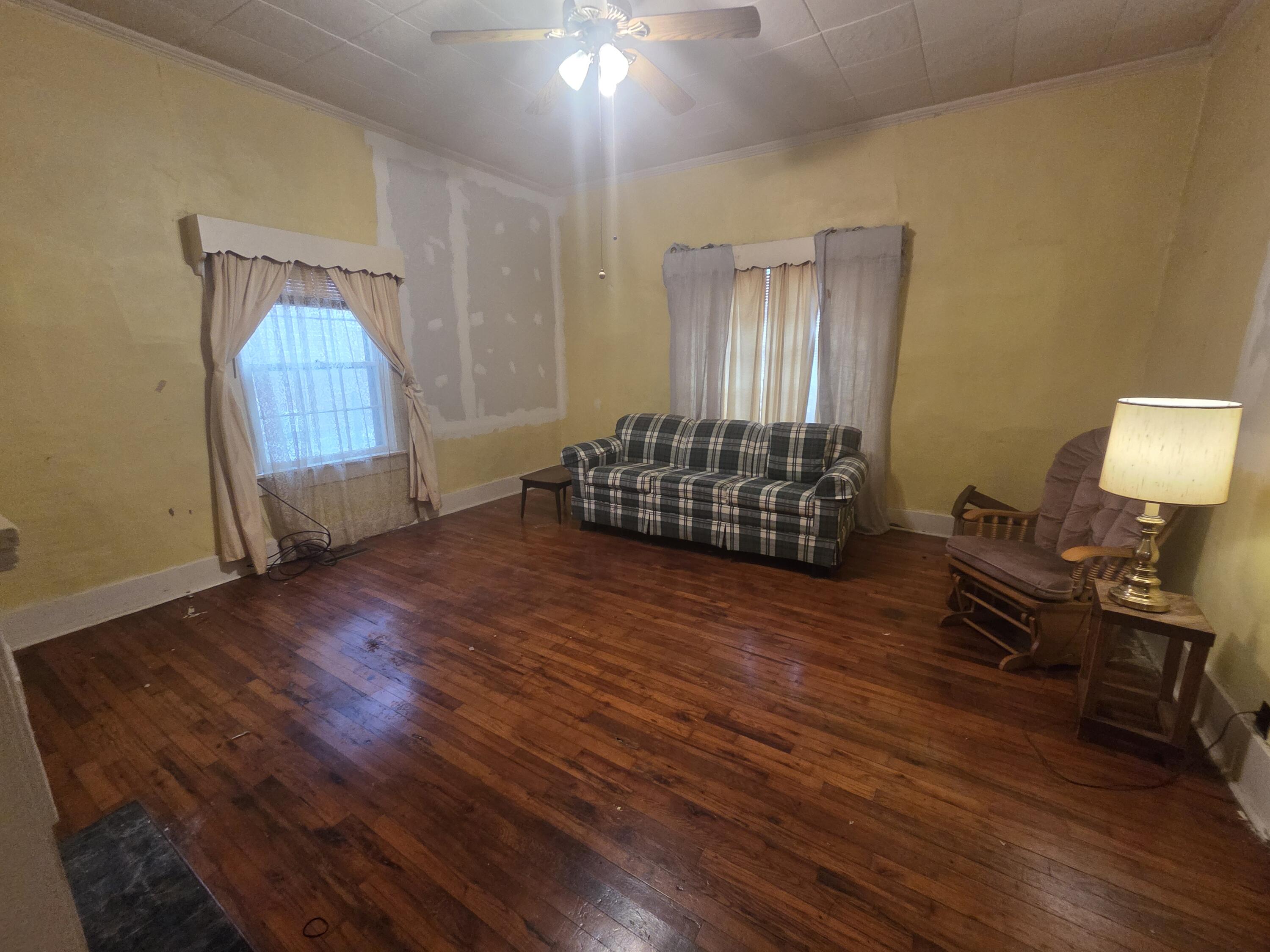 Photo 6 - Residential for sale – 537 W Calhoun Street  Springfield, MO