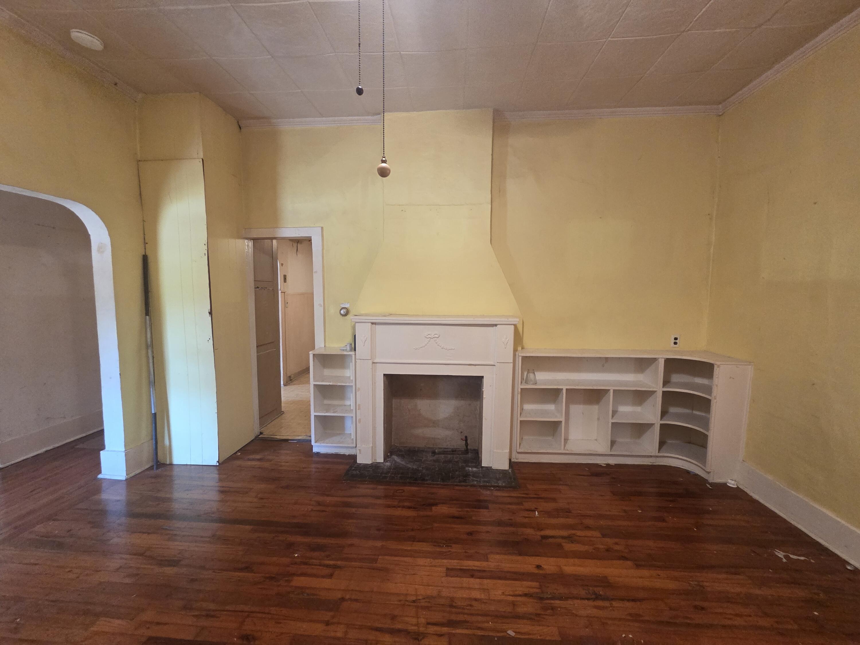 Photo 3 - Residential for sale – 537 W Calhoun Street  Springfield, MO