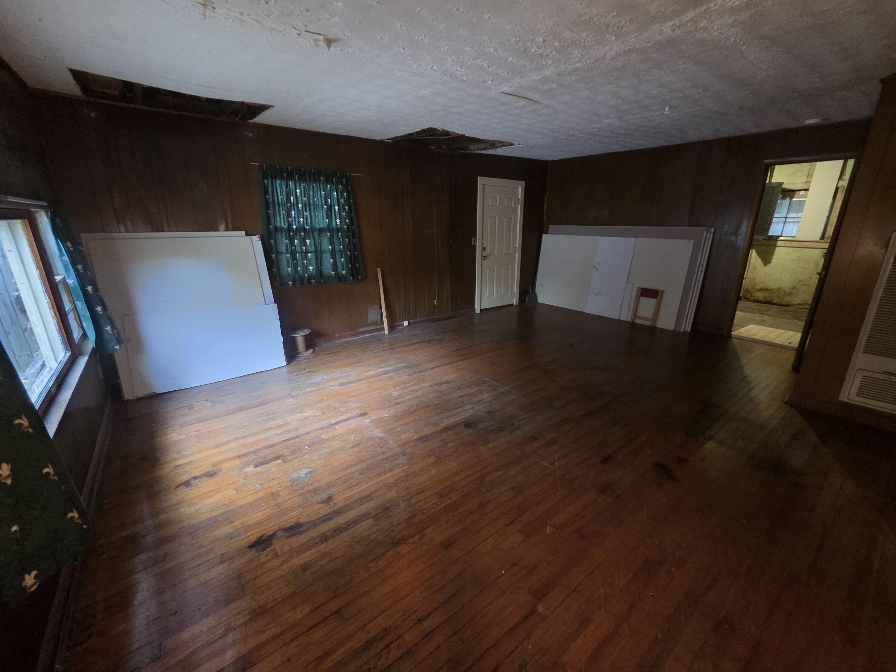 Photo 17 - Residential for sale – 537 W Calhoun Street  Springfield, MO