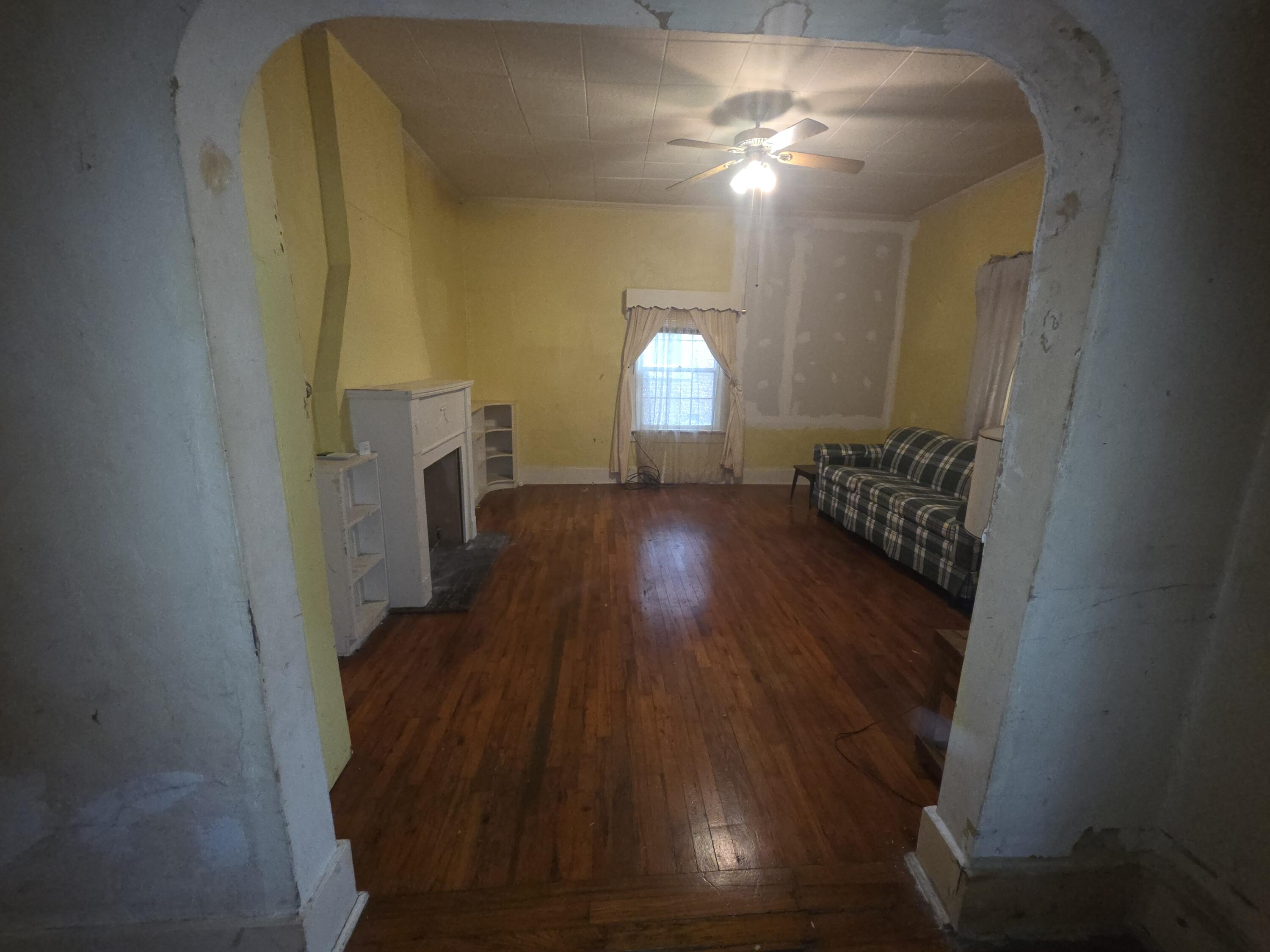 Photo 7 - Residential for sale – 537 W Calhoun Street  Springfield, MO