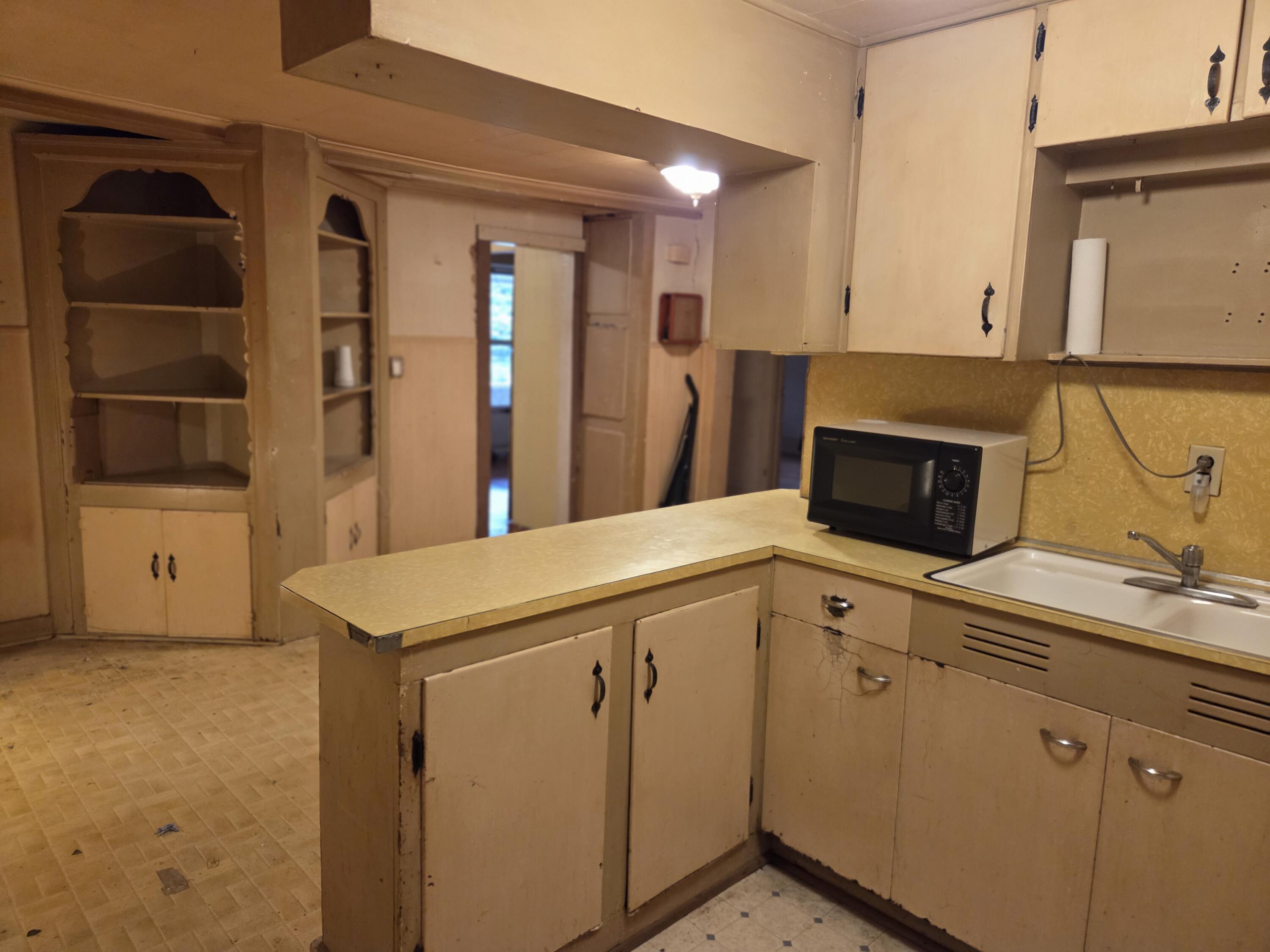 Photo 14 - Residential for sale – 537 W Calhoun Street  Springfield, MO