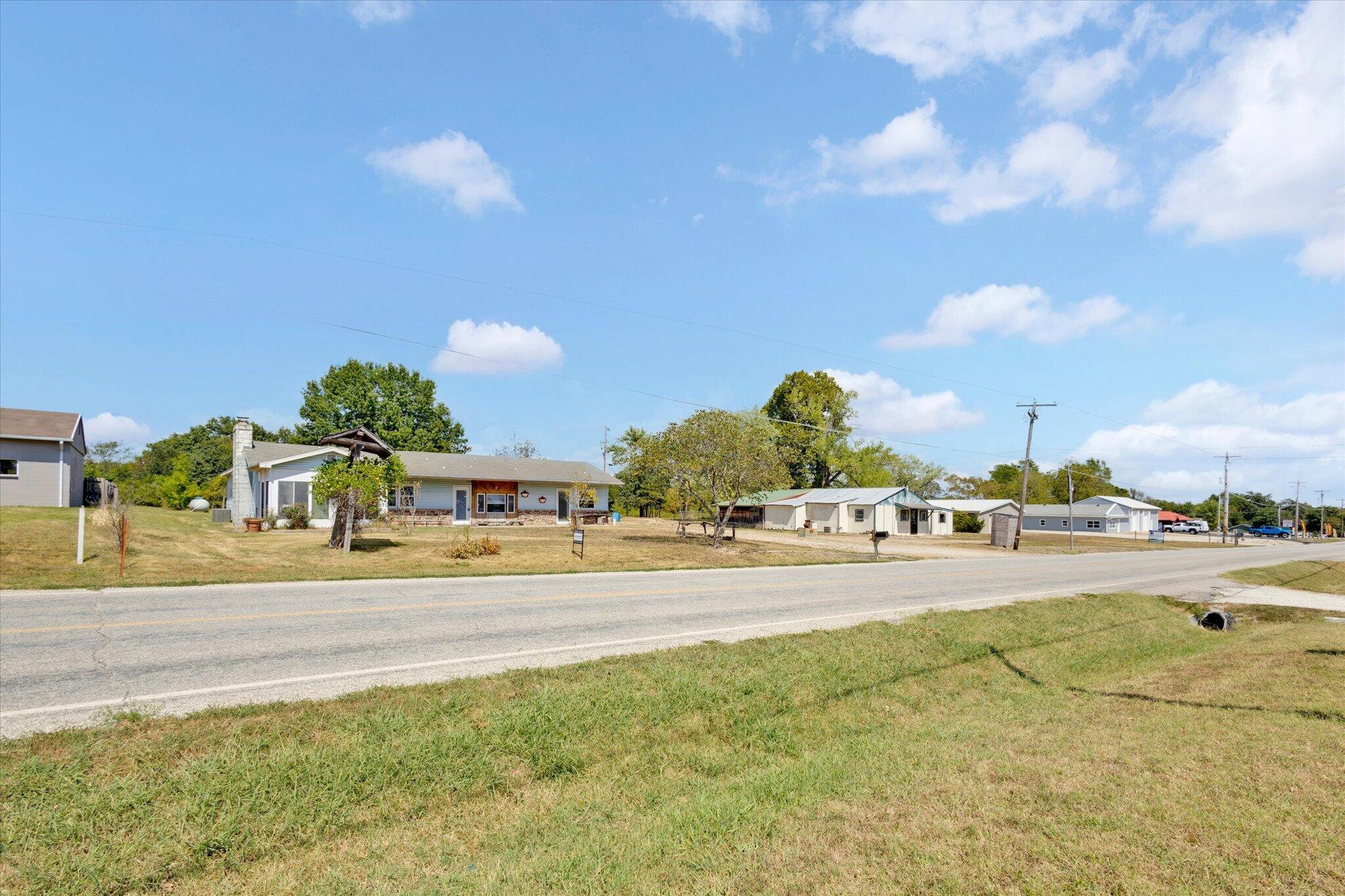 Photo 37 - Residential for sale – 21047  Missouri 254   Wheatland, MO