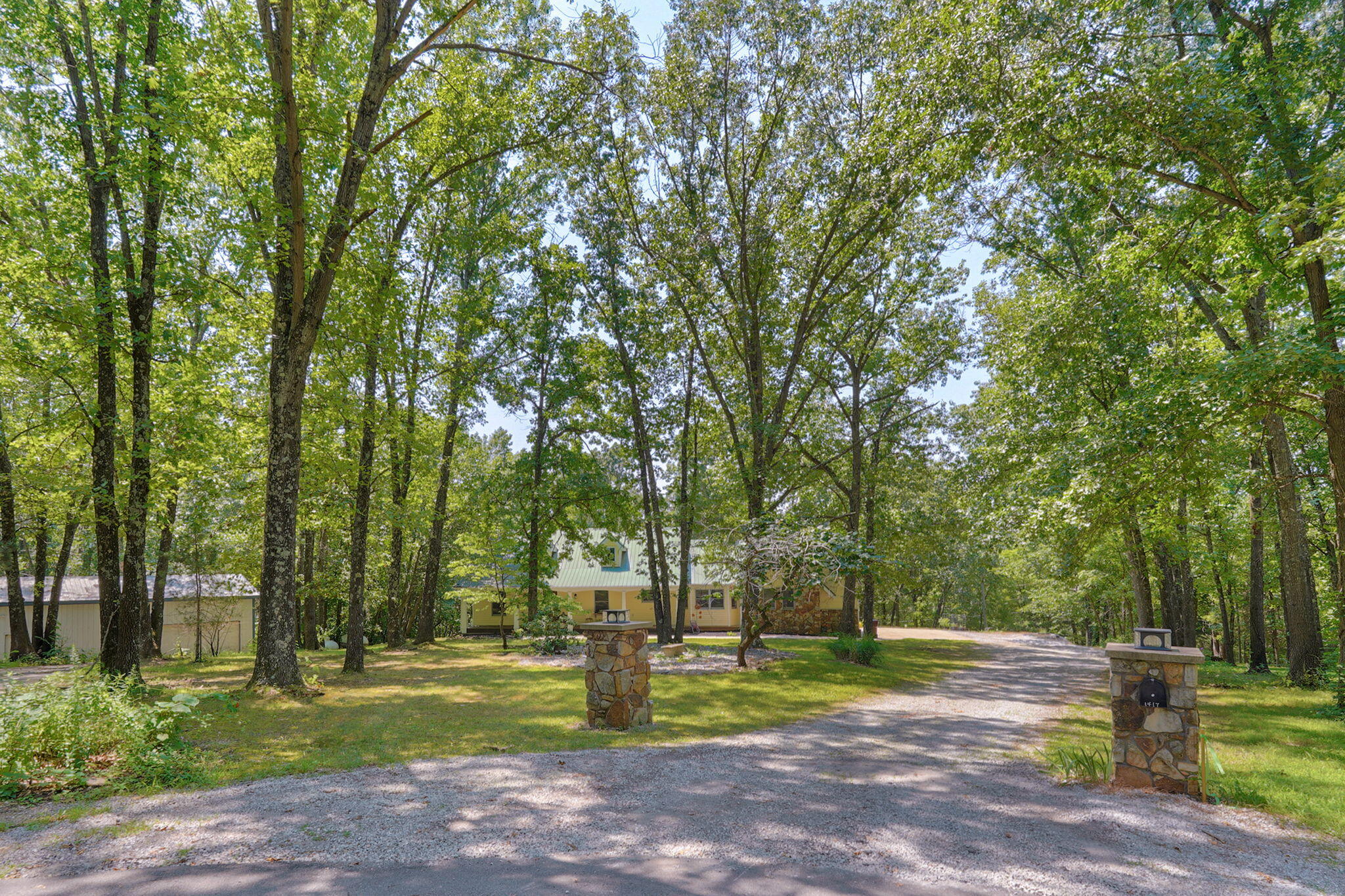 Photo 4 - Residential for sale – 1417 S Thousand Oaks Drive  Nixa, MO