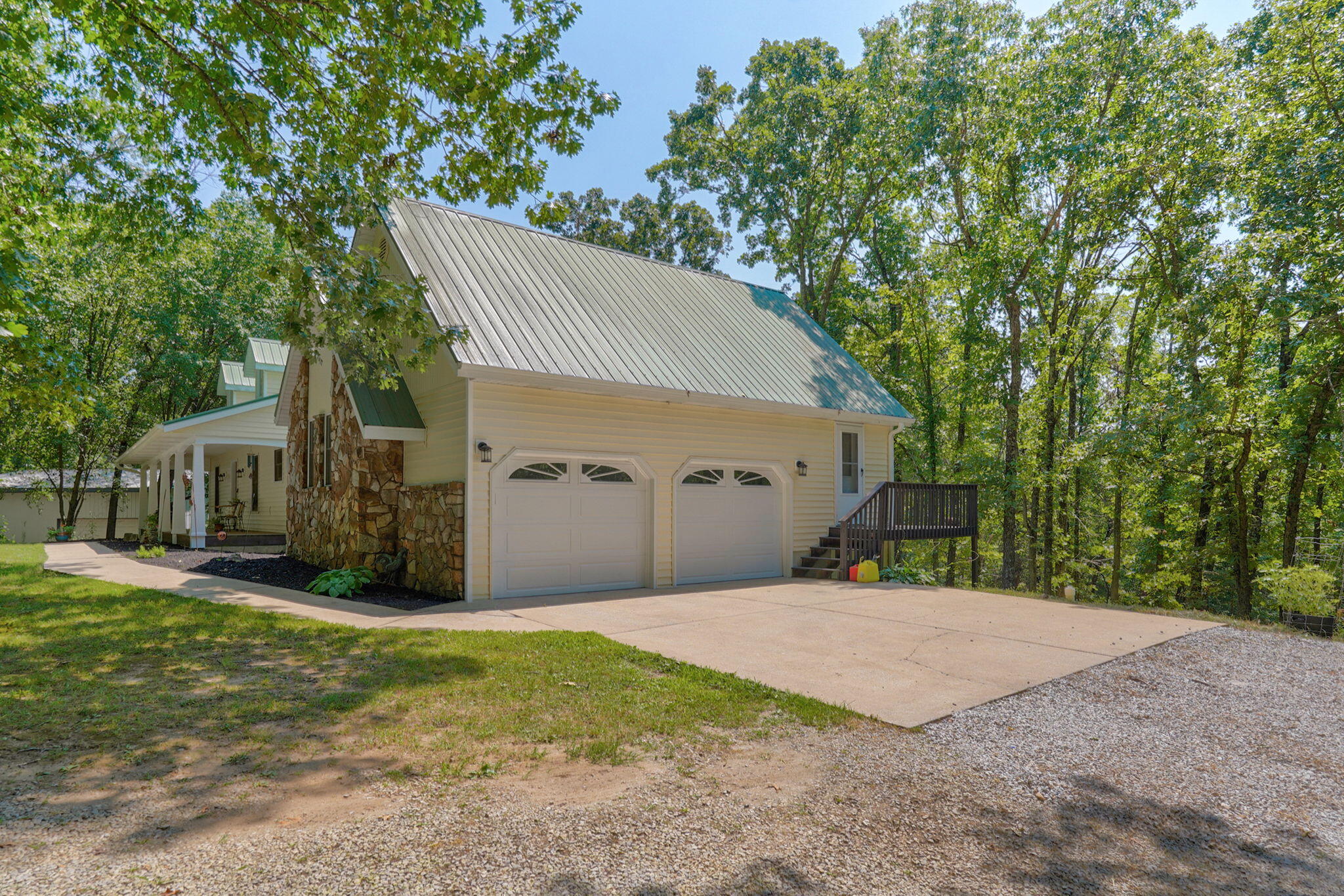 Photo 7 - Residential for sale – 1417 S Thousand Oaks Drive  Nixa, MO