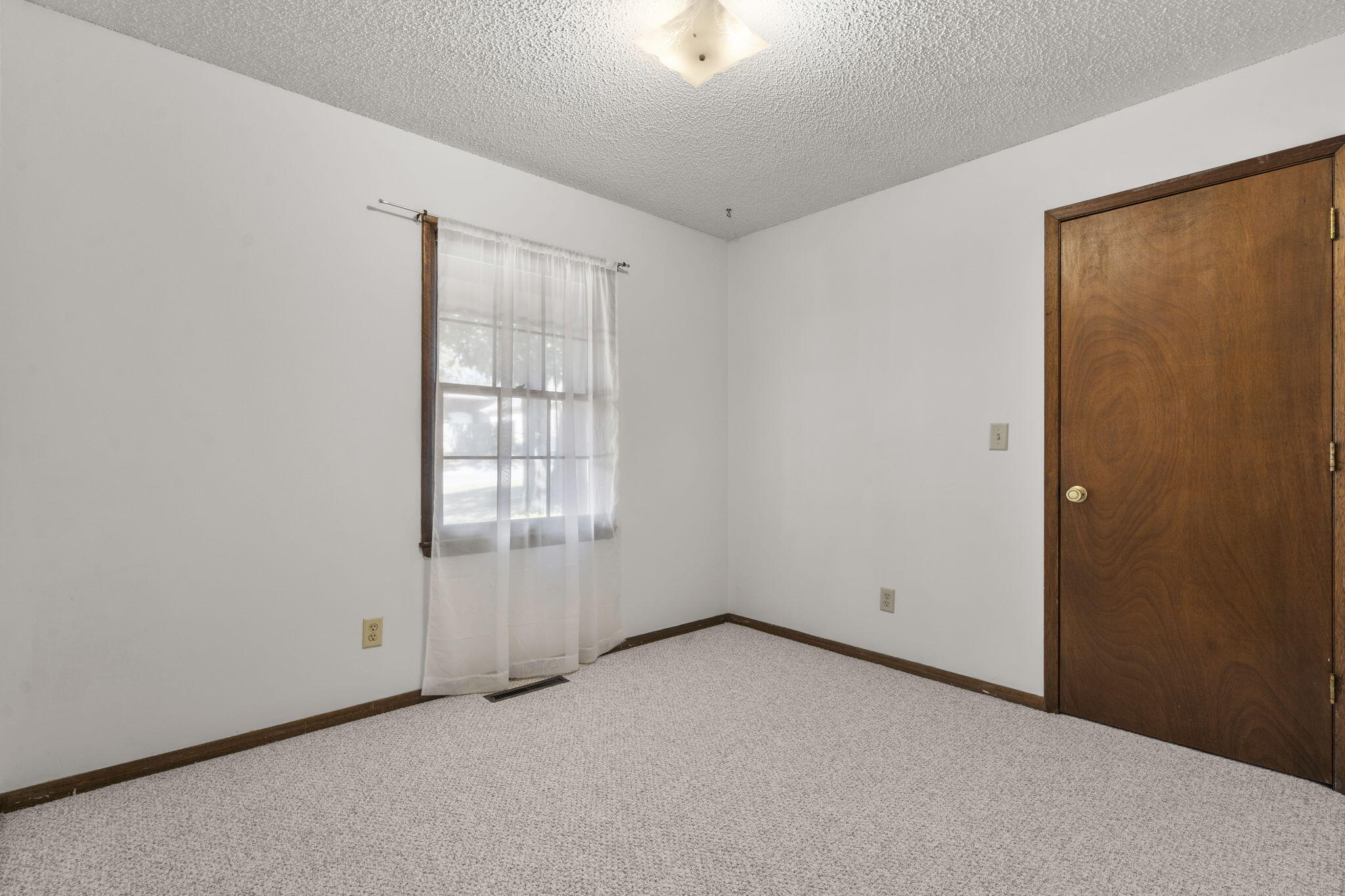 Photo 13 - Residential for sale – 140  Ho Hum Trail  Hollister, MO