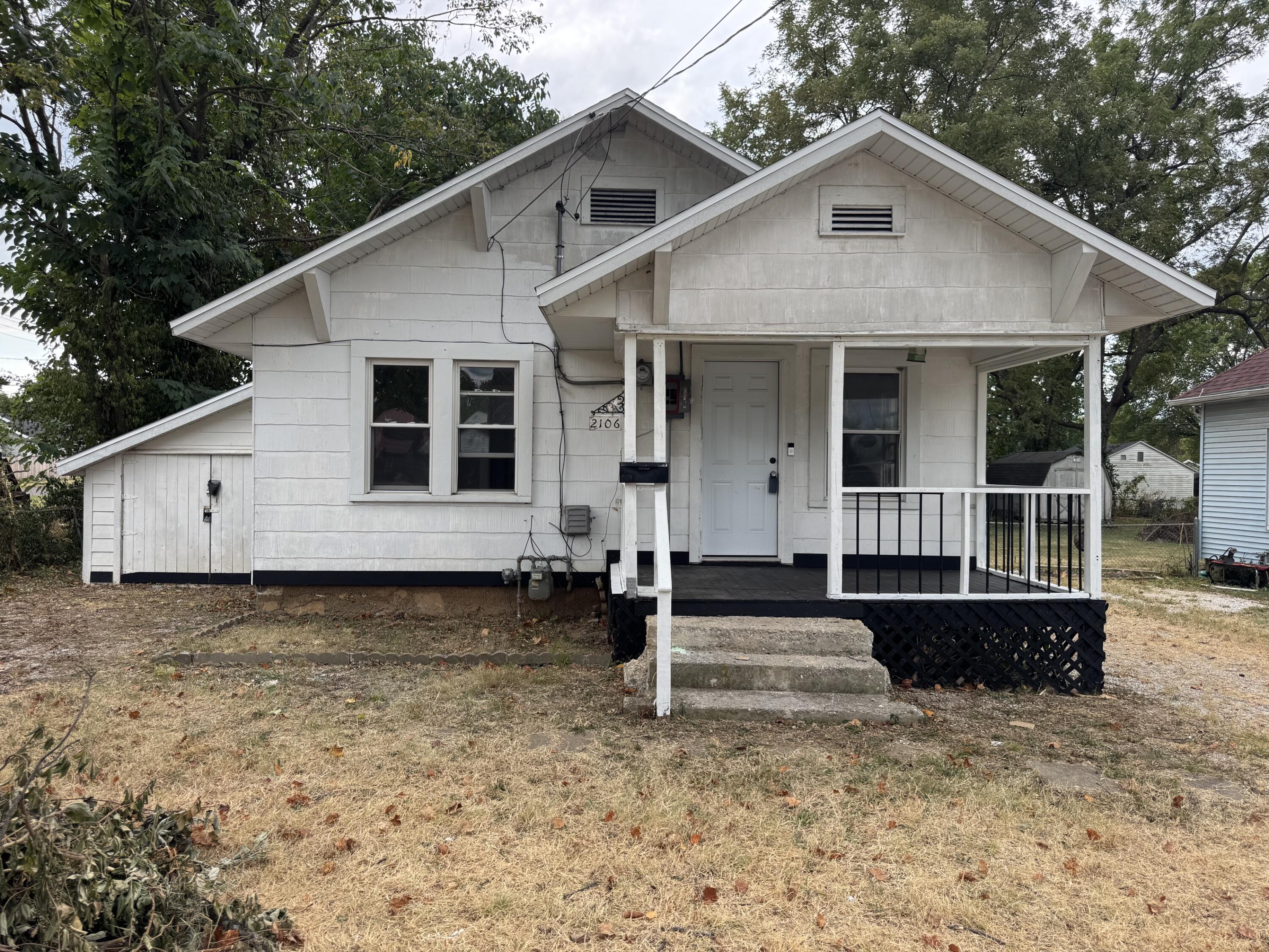 Photo 7 - Residential for sale – 2106 W Webster Street  Springfield, MO