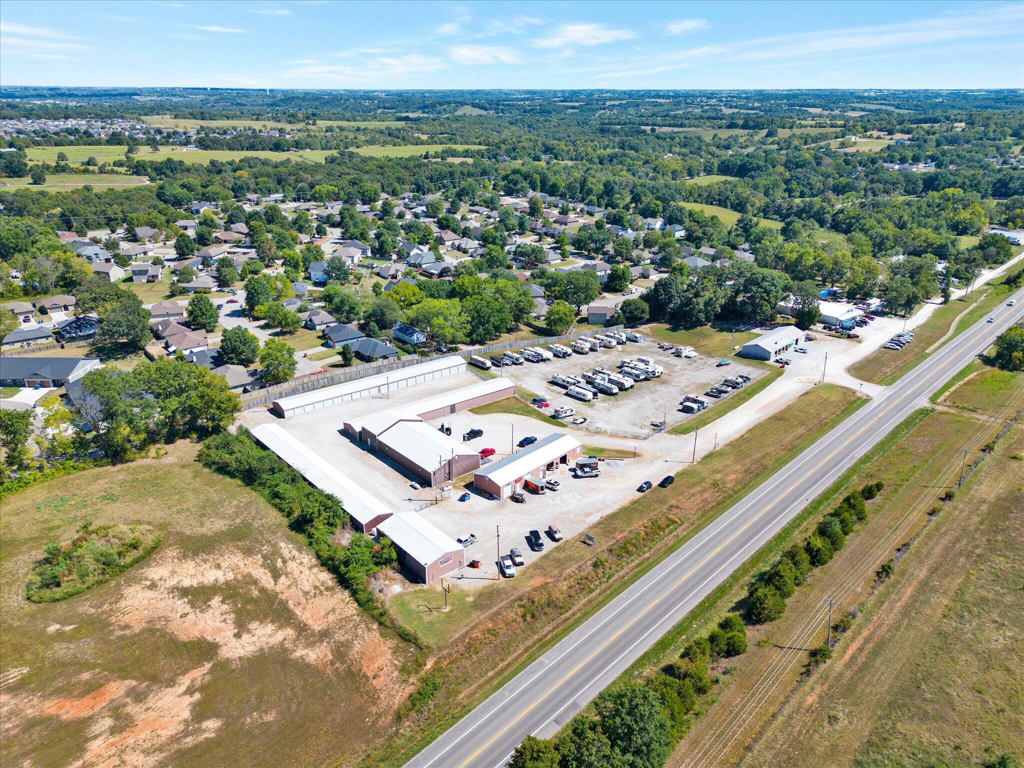 Photo 9 - Commercial Sale for sale – 706/724  Croley Boulevard  Nixa, MO