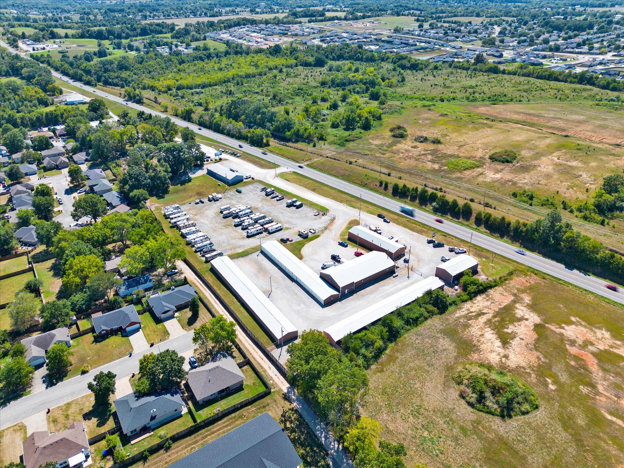 Photo 11 - Commercial Sale for sale – 706/724  Croley Boulevard  Nixa, MO
