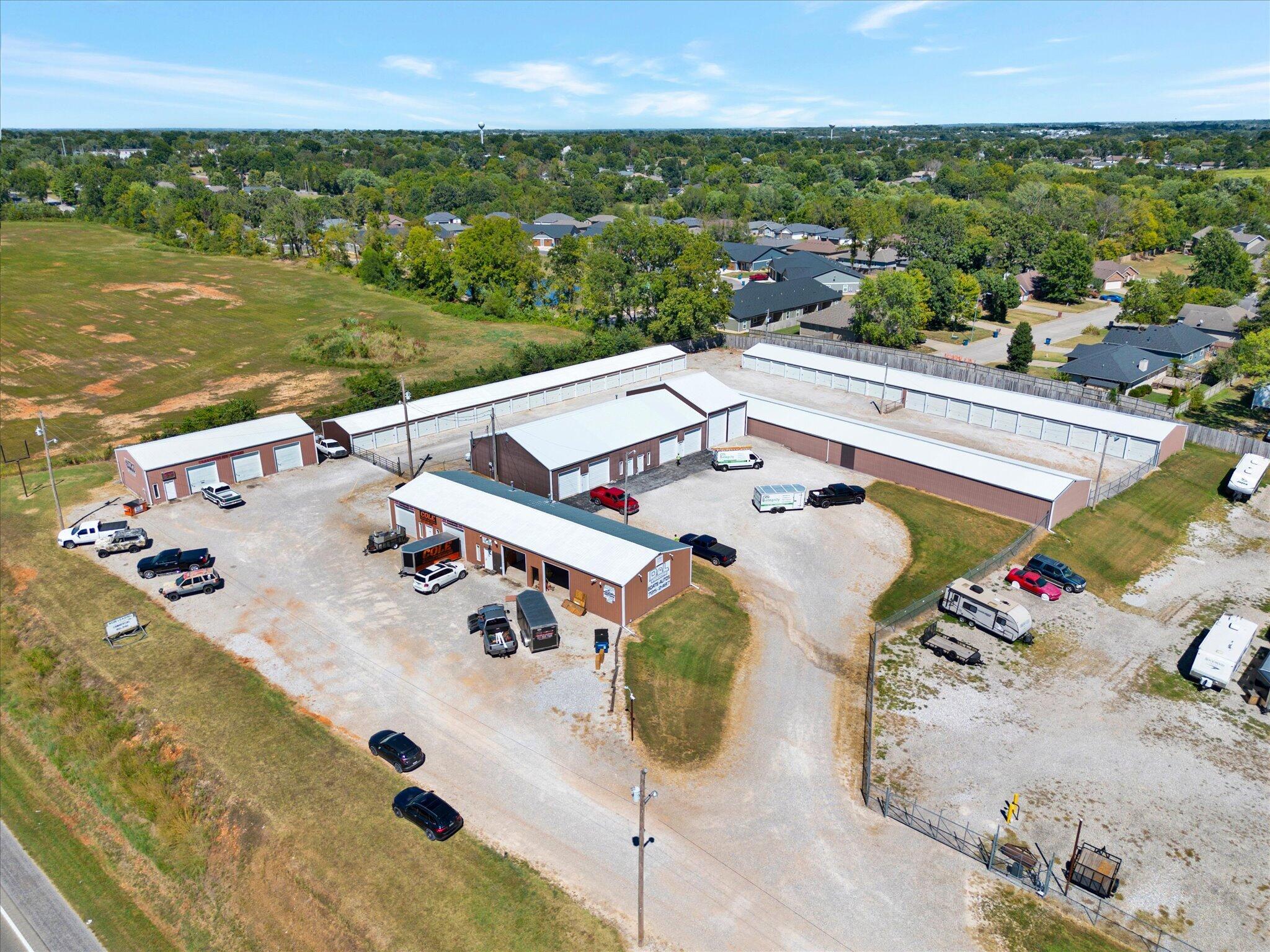 Photo 6 - Commercial Sale for sale – 706/724  Croley Boulevard  Nixa, MO