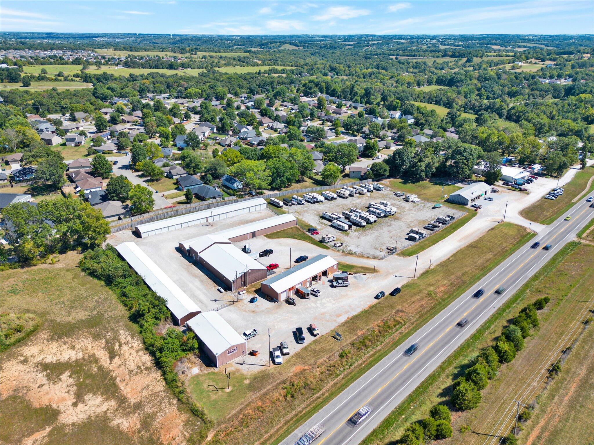 Photo 8 - Commercial Sale for sale – 706/724  Croley Boulevard  Nixa, MO