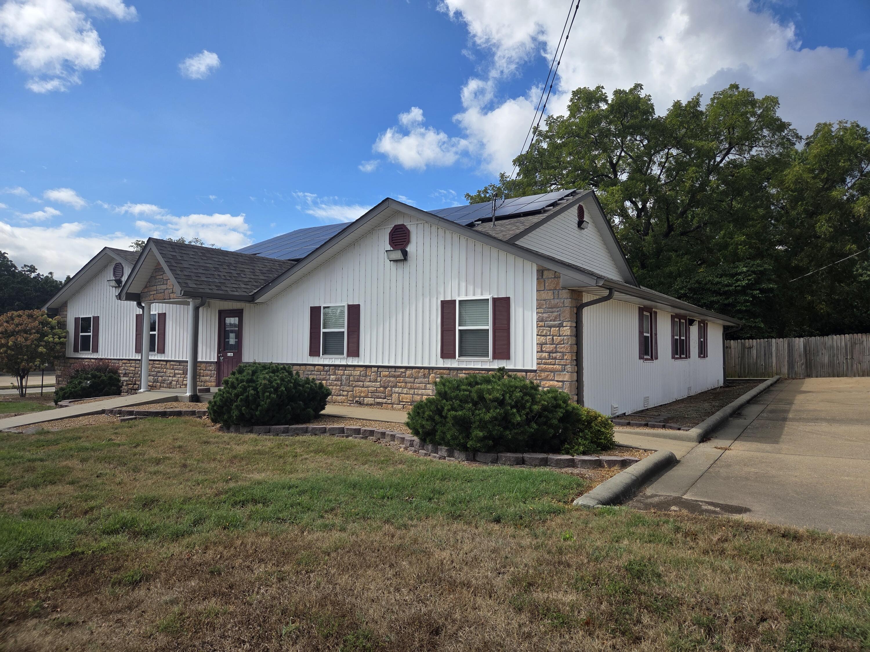 Photo 9 - Commercial Sale for sale – 107  Keeling Place  Bolivar, MO