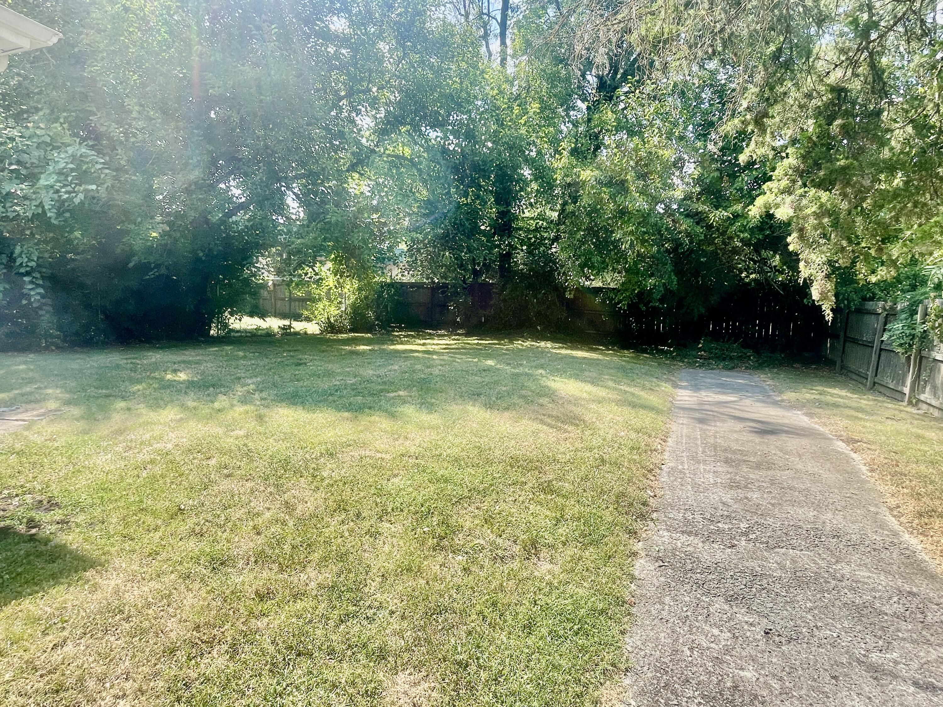 Photo 11 - Residential for sale – 2423 N Fremont Avenue  Springfield, MO