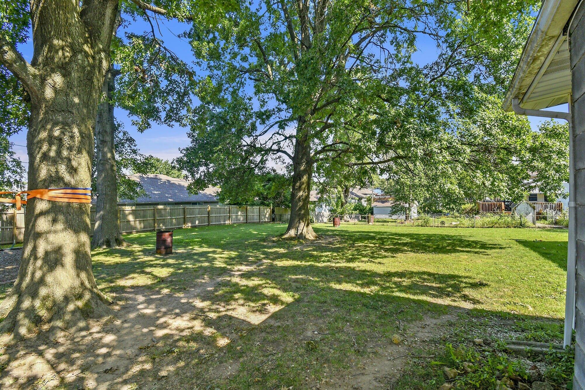 Photo 9 - Residential for sale – 1709 S 11th Avenue  Ozark, MO