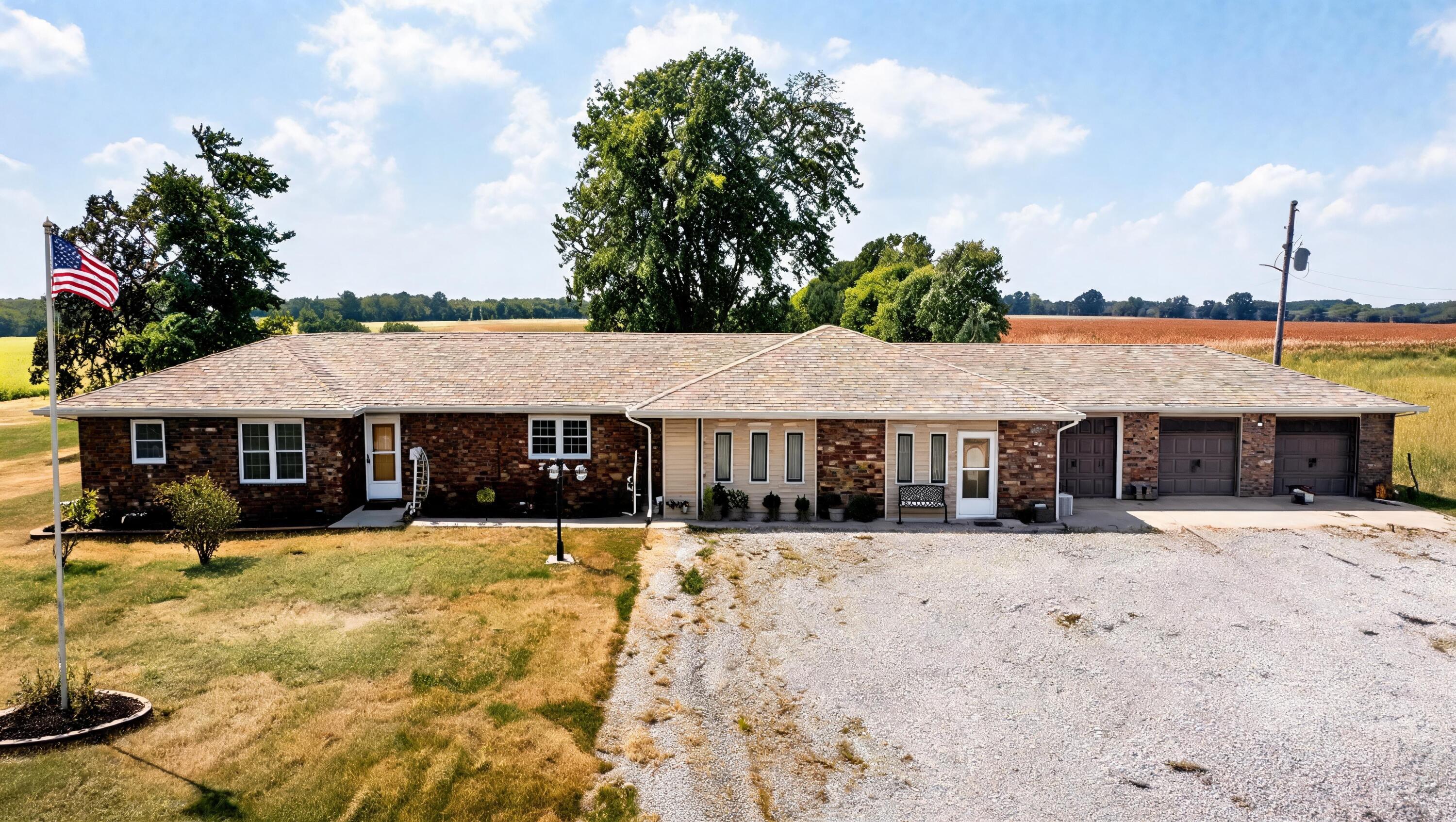 Residential for sale – 15493  Highway A   Phillipsburg, MO