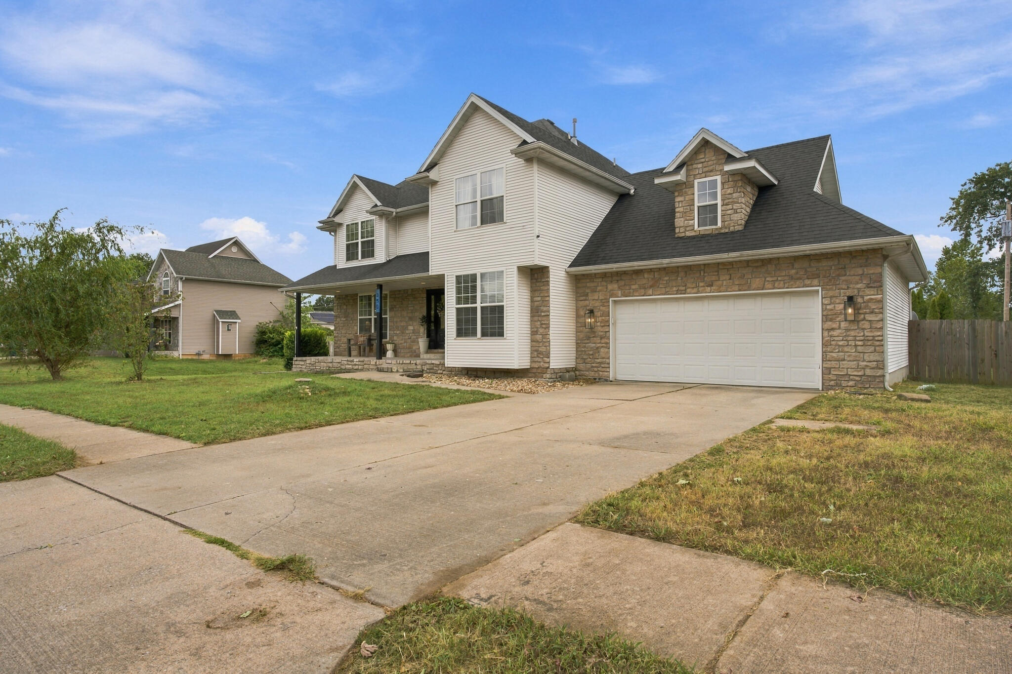 Photo 4 - Residential for sale – 350 E Halsey Street  Republic, MO
