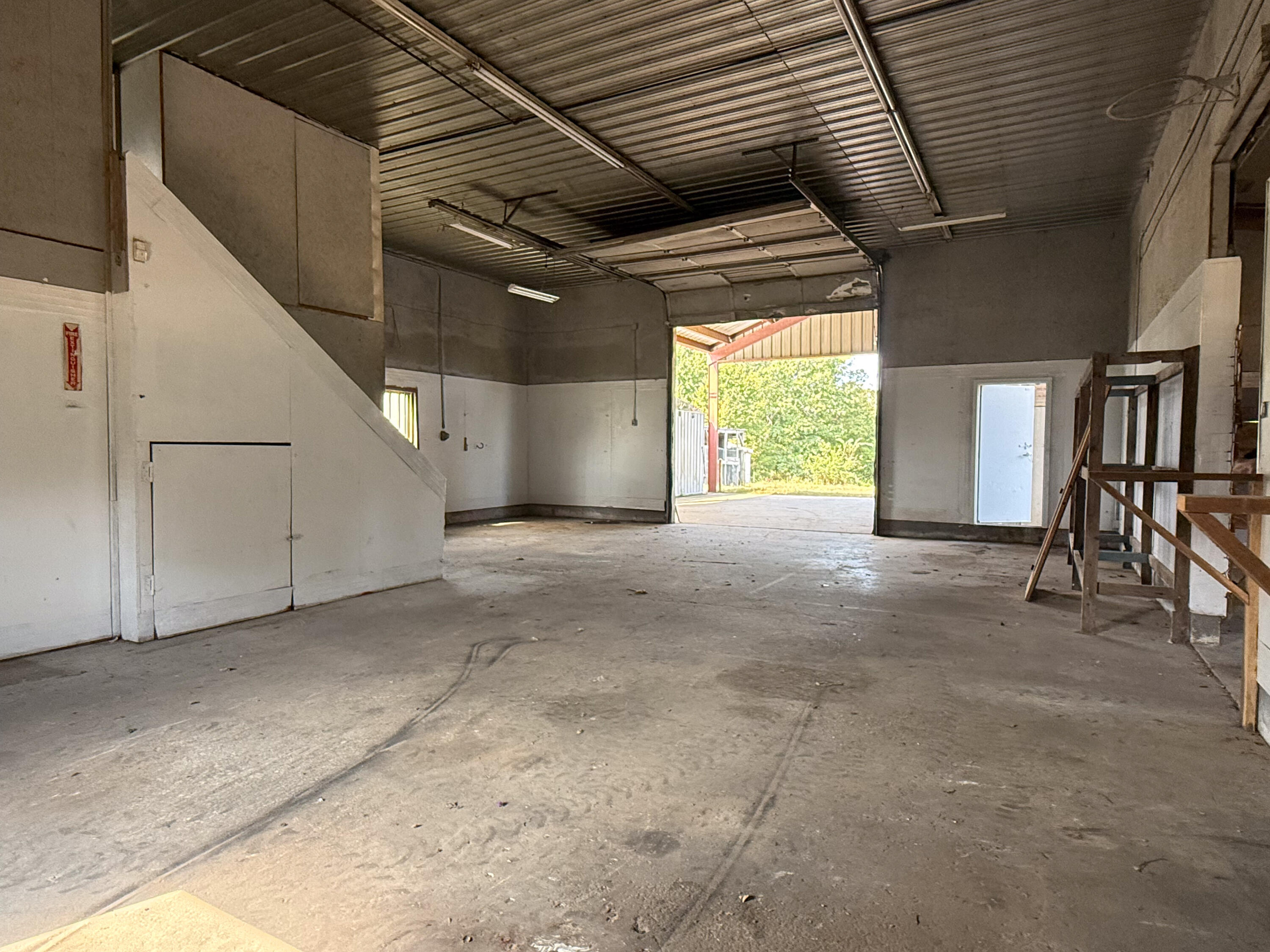 Photo 14 - Commercial Sale for sale – 237  Forest View Dr   Seymour, MO