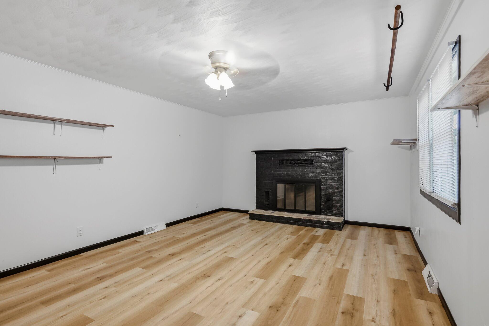 Photo 14 - Residential for sale – 1201 W Edgewood Street  Springfield, MO
