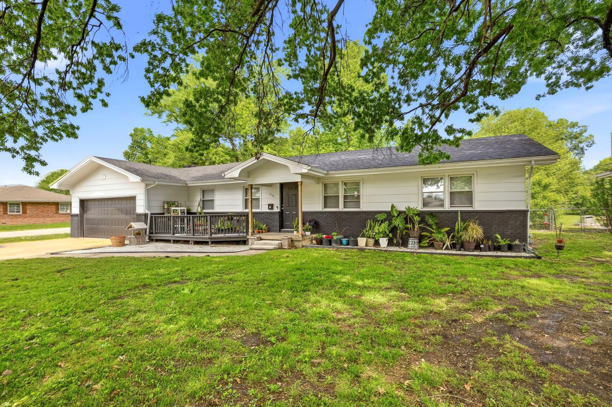 Photo 3 - Residential for sale – 1201 W Edgewood Street  Springfield, MO