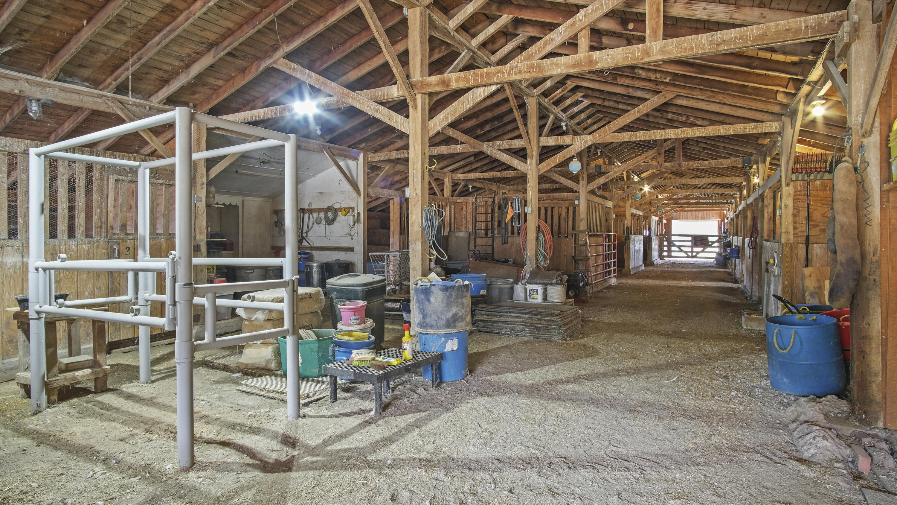 Photo 4 - Farm for sale – 2231  W Highway   Thayer, MO