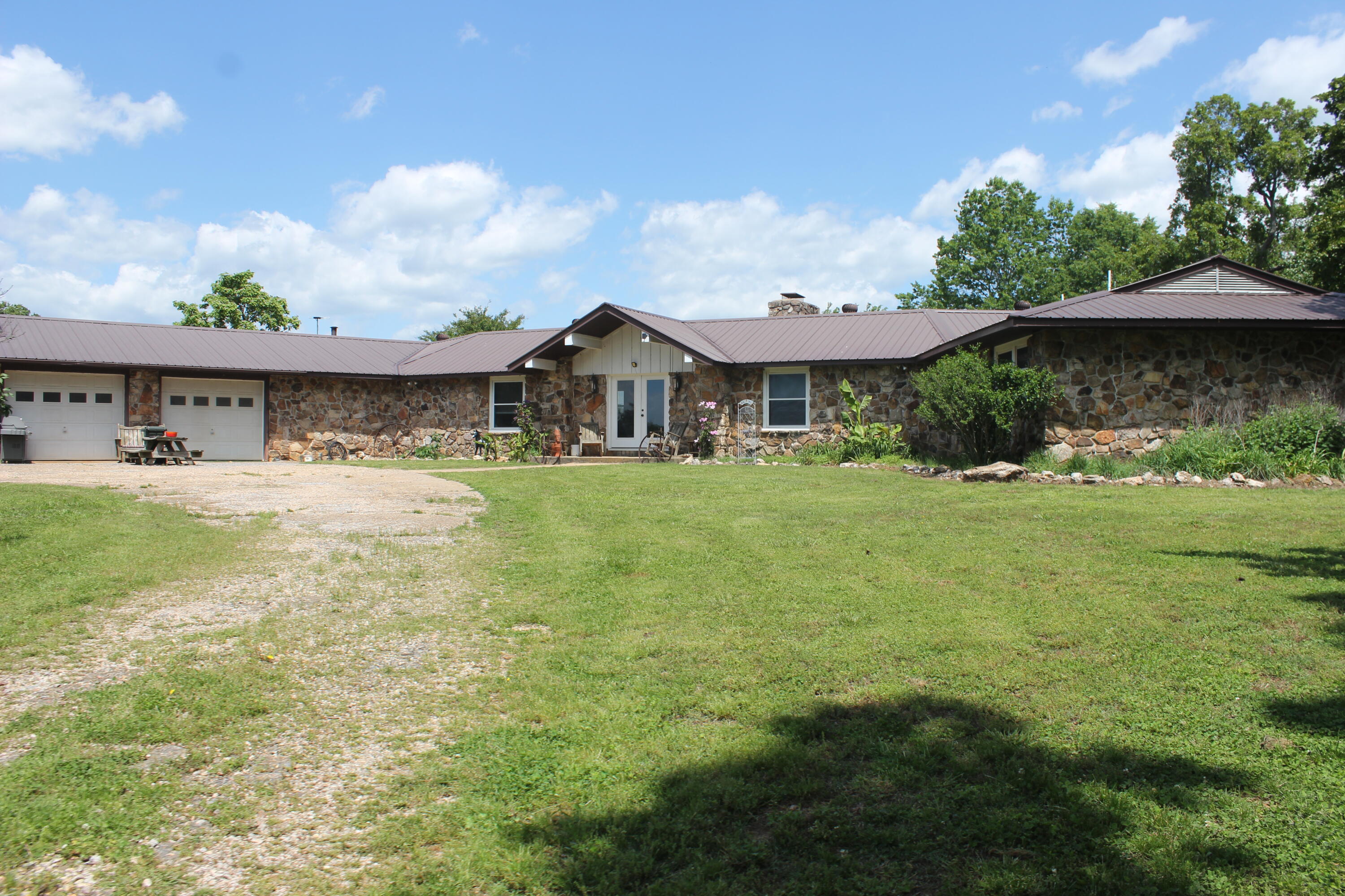 Photo 19 - Farm for sale – 2231  W Highway   Thayer, MO