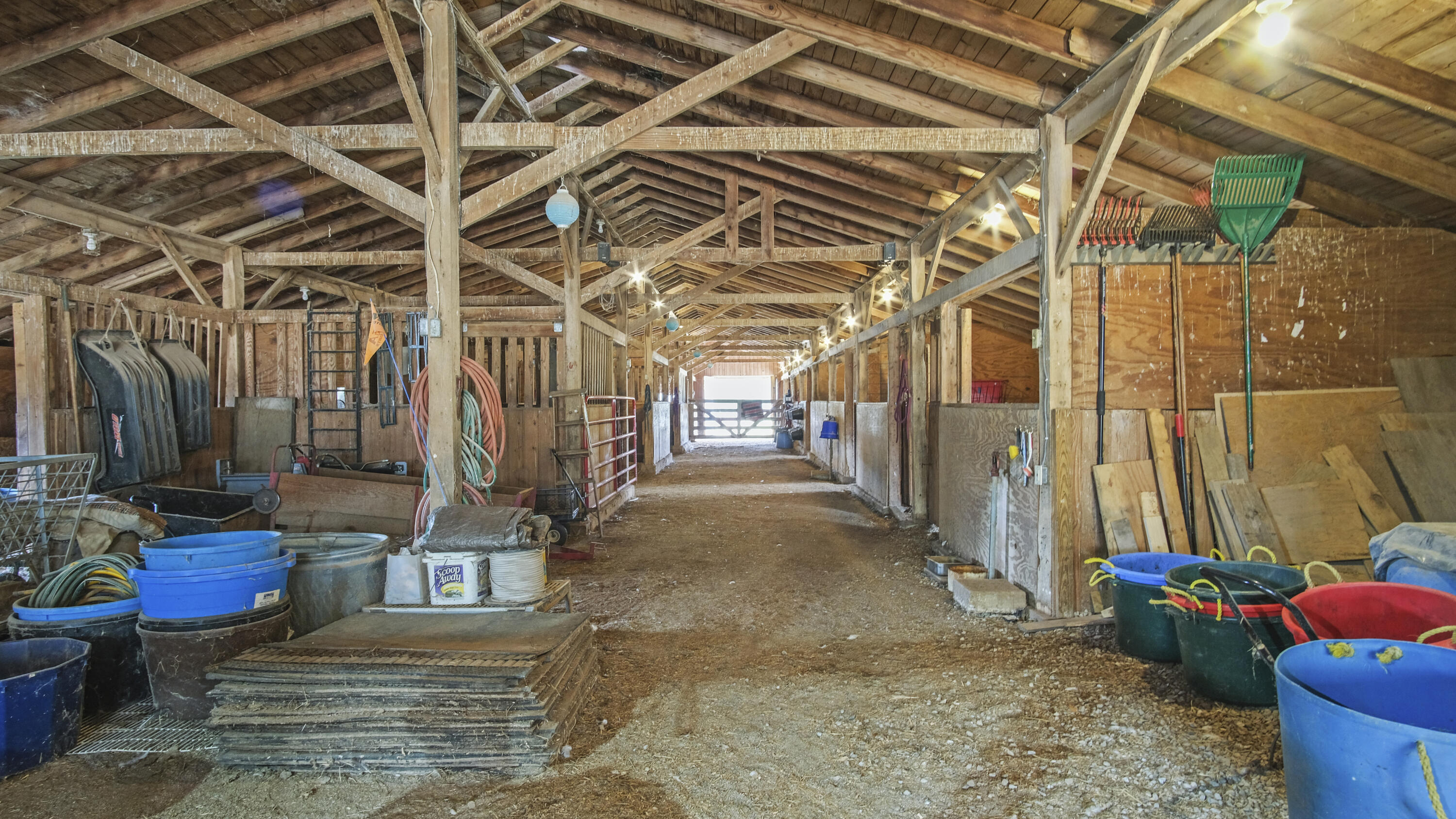 Photo 3 - Farm for sale – 2231  W Highway   Thayer, MO