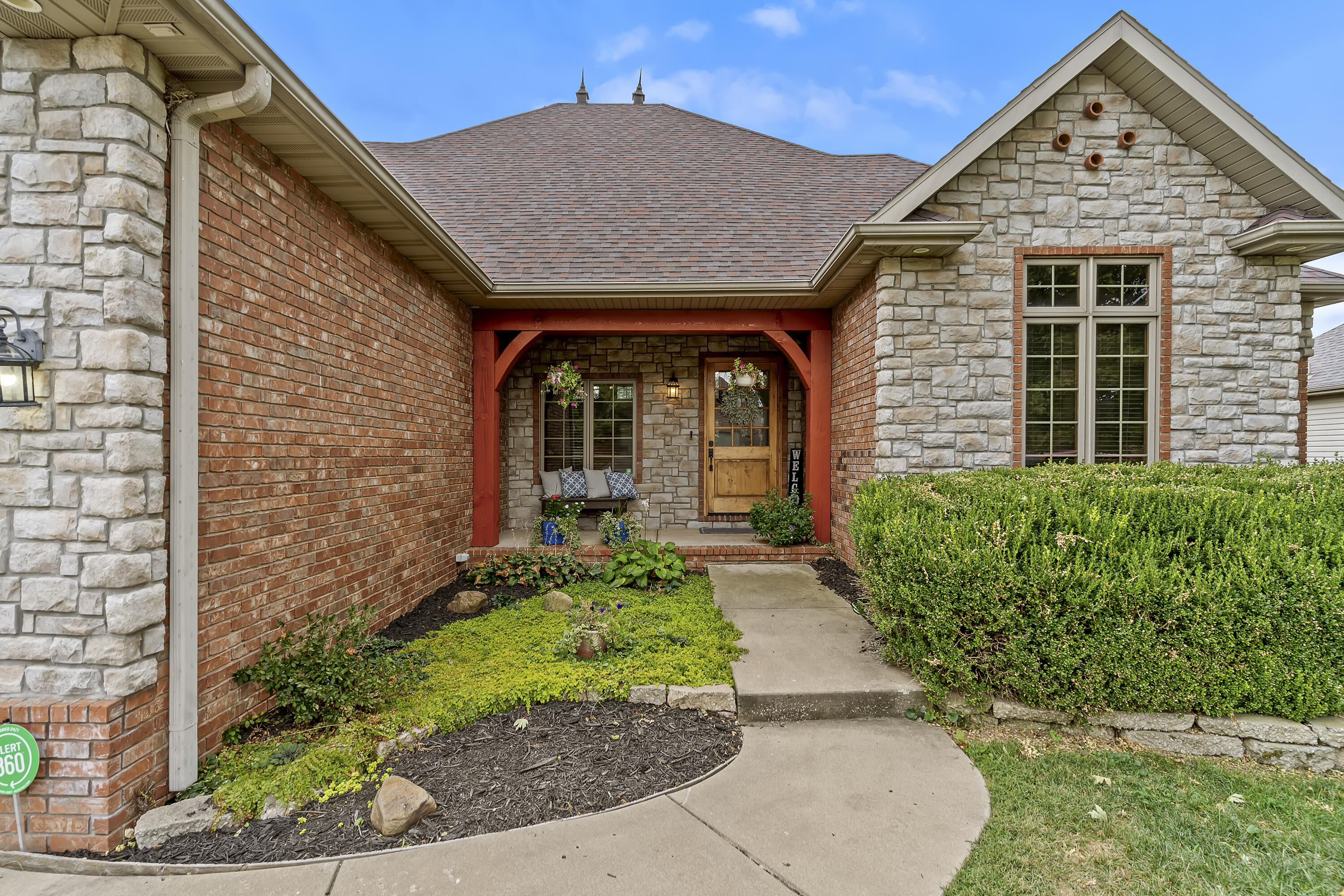 Photo 2 - Residential for sale – 900 E Welch Street  Nixa, MO