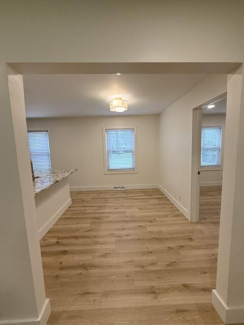 Photo 5 - Residential Lease for sale – 2418 E Kirkwood Street  Springfield, MO