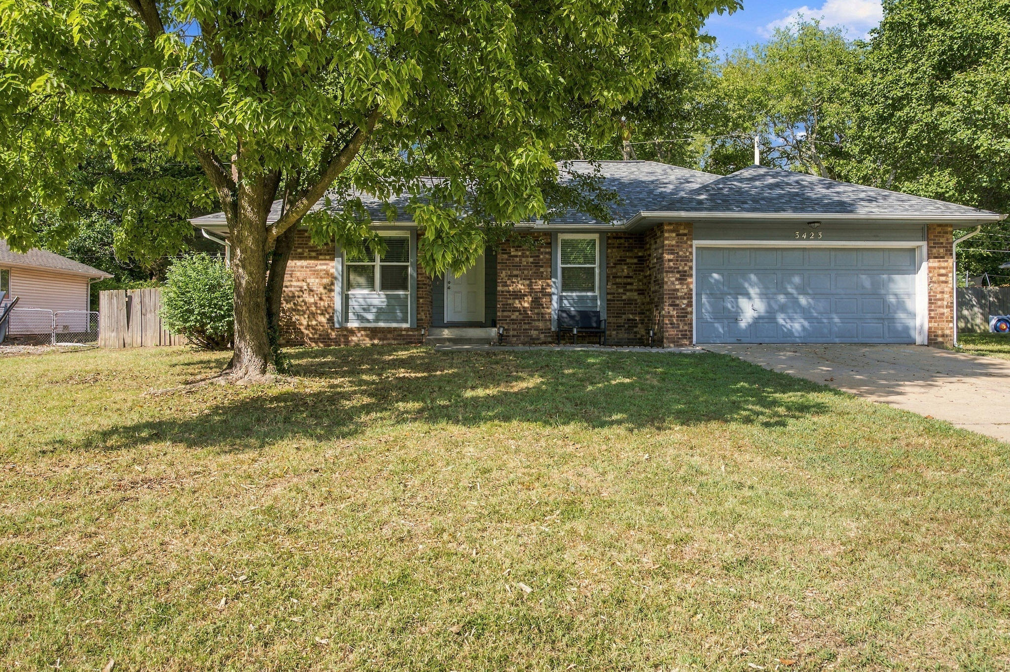 Photo 2 - Residential for sale – 3423 W El Castile Street  Springfield, MO