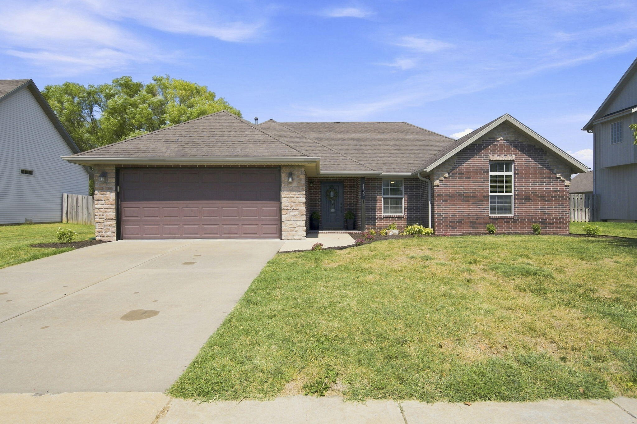 Photo 2 - Residential for sale – 1103 E Cobblestone Drive  Ozark, MO