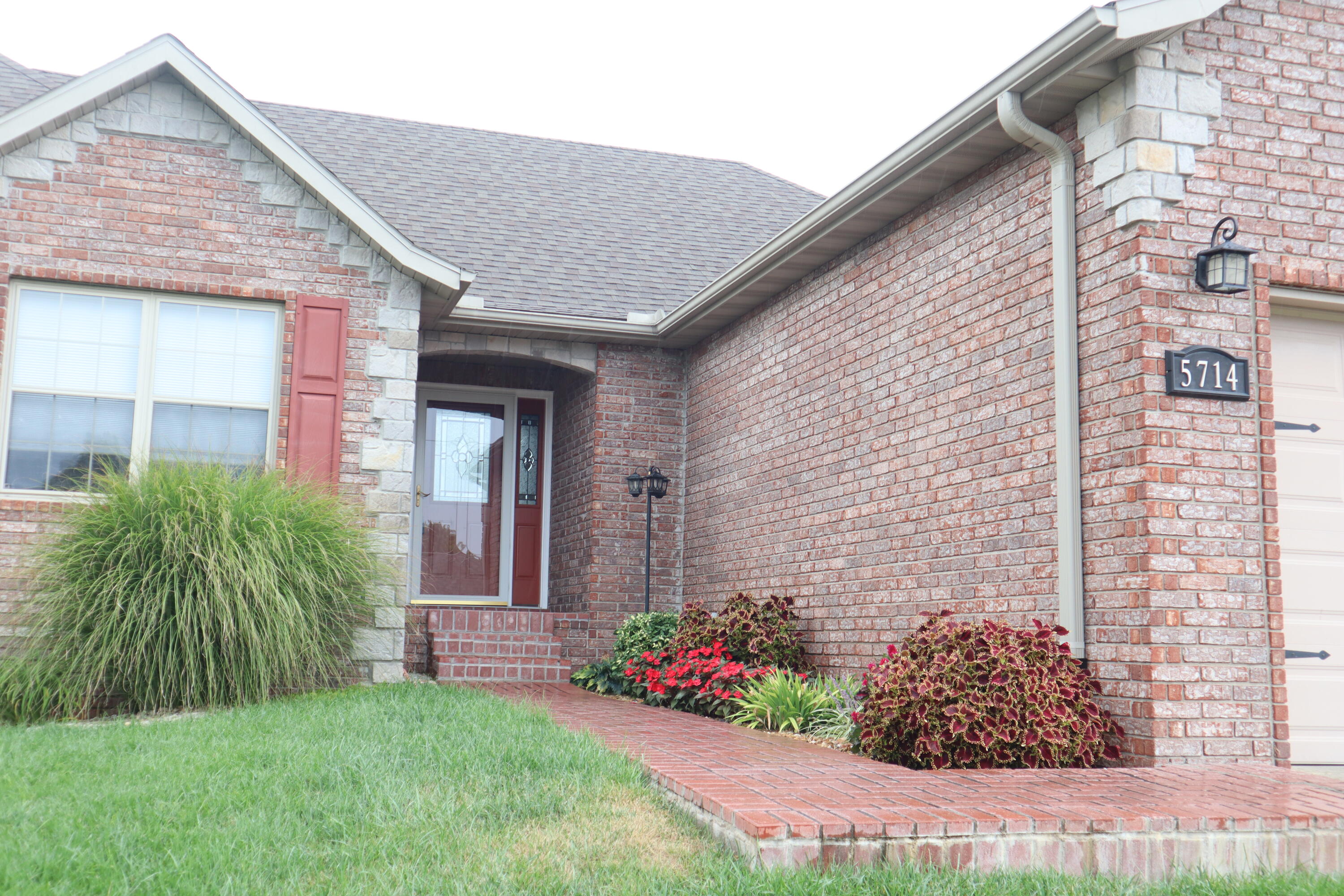 Photo 2 - Residential for sale – 5714 S Lexington Avenue  Springfield, MO