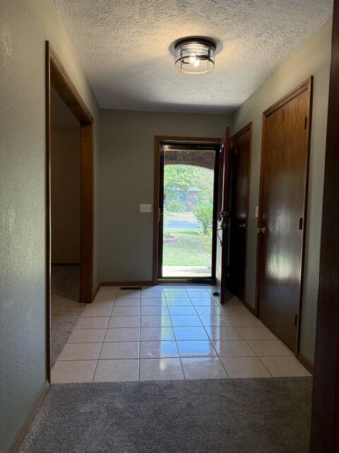 Photo 8 - Residential for sale – 1503  Woodland Circle  Mountain Grove, MO