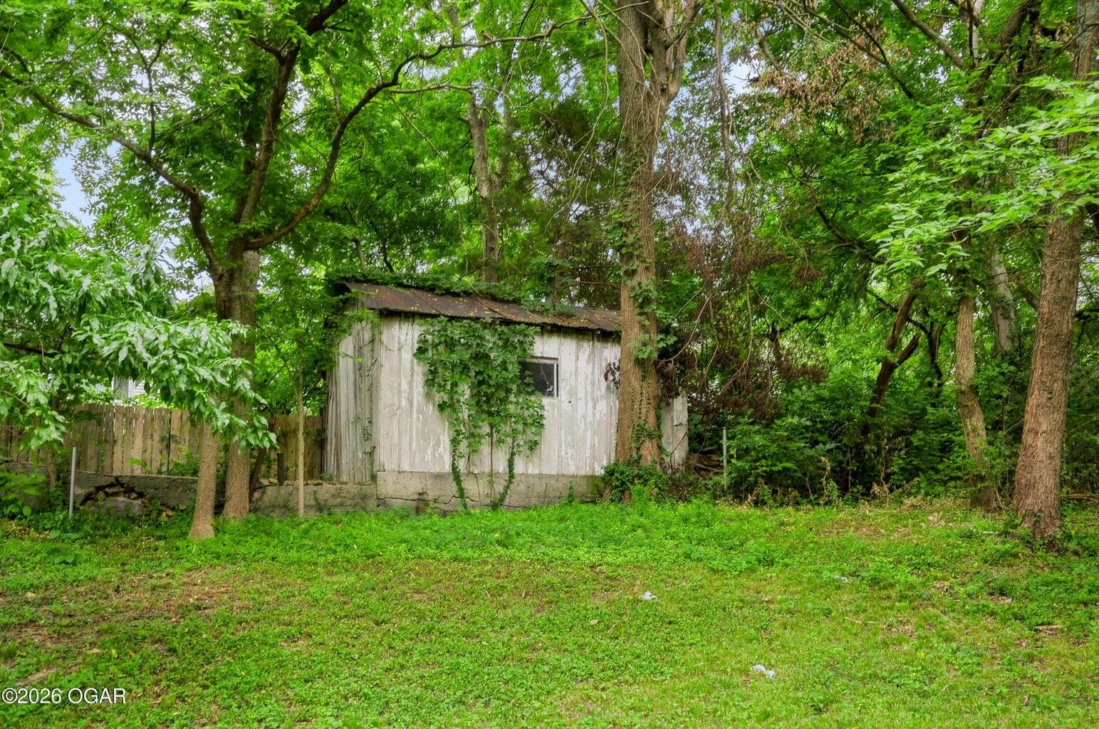 Photo 40 - Residential for sale – 507 W Hickory Street  Neosho, MO