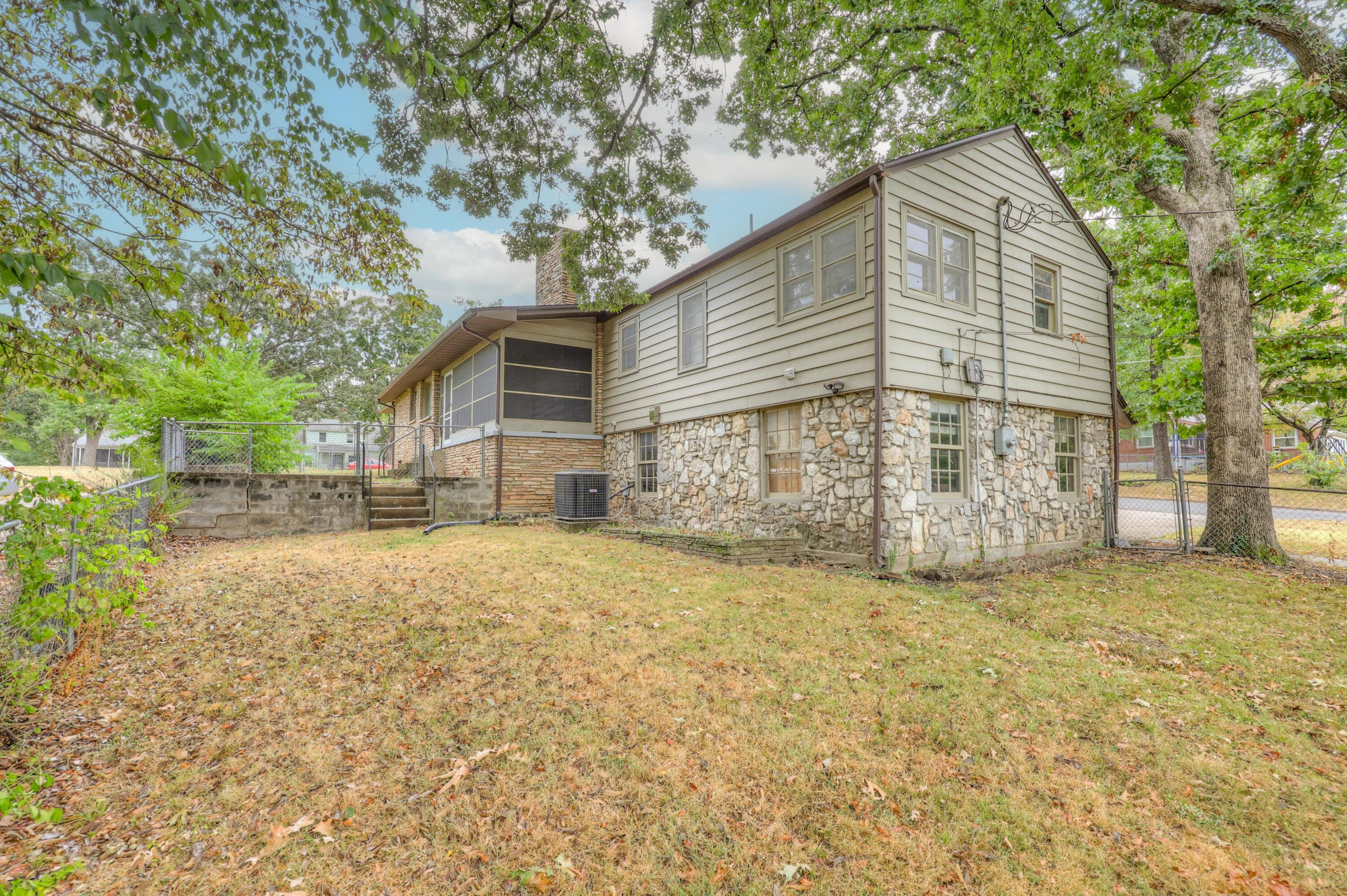 Photo 47 - Residential for sale – 600  Walnut Drive  Neosho, MO