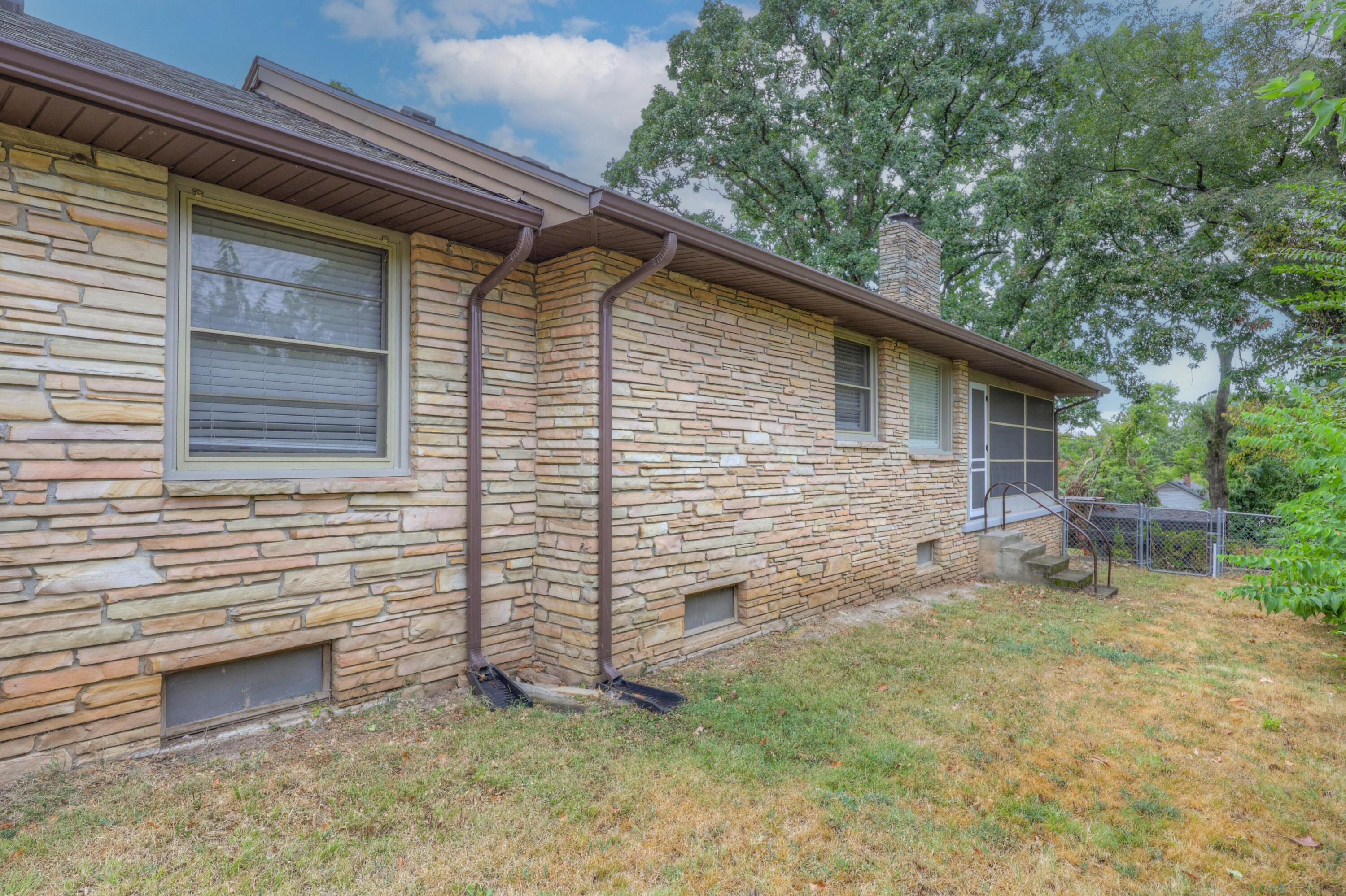 Photo 36 - Residential for sale – 600  Walnut Drive  Neosho, MO