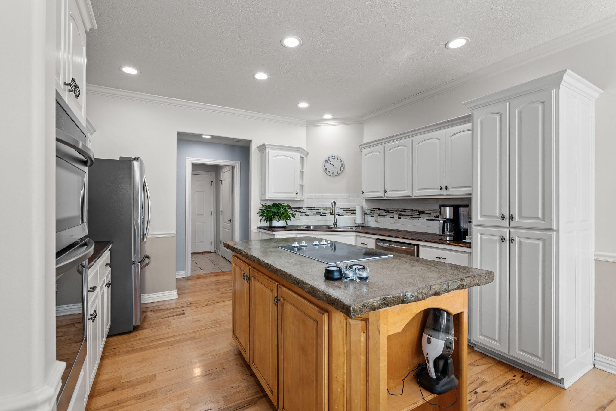 Photo 12 - Residential for sale – 2426 S April Avenue  Springfield, MO