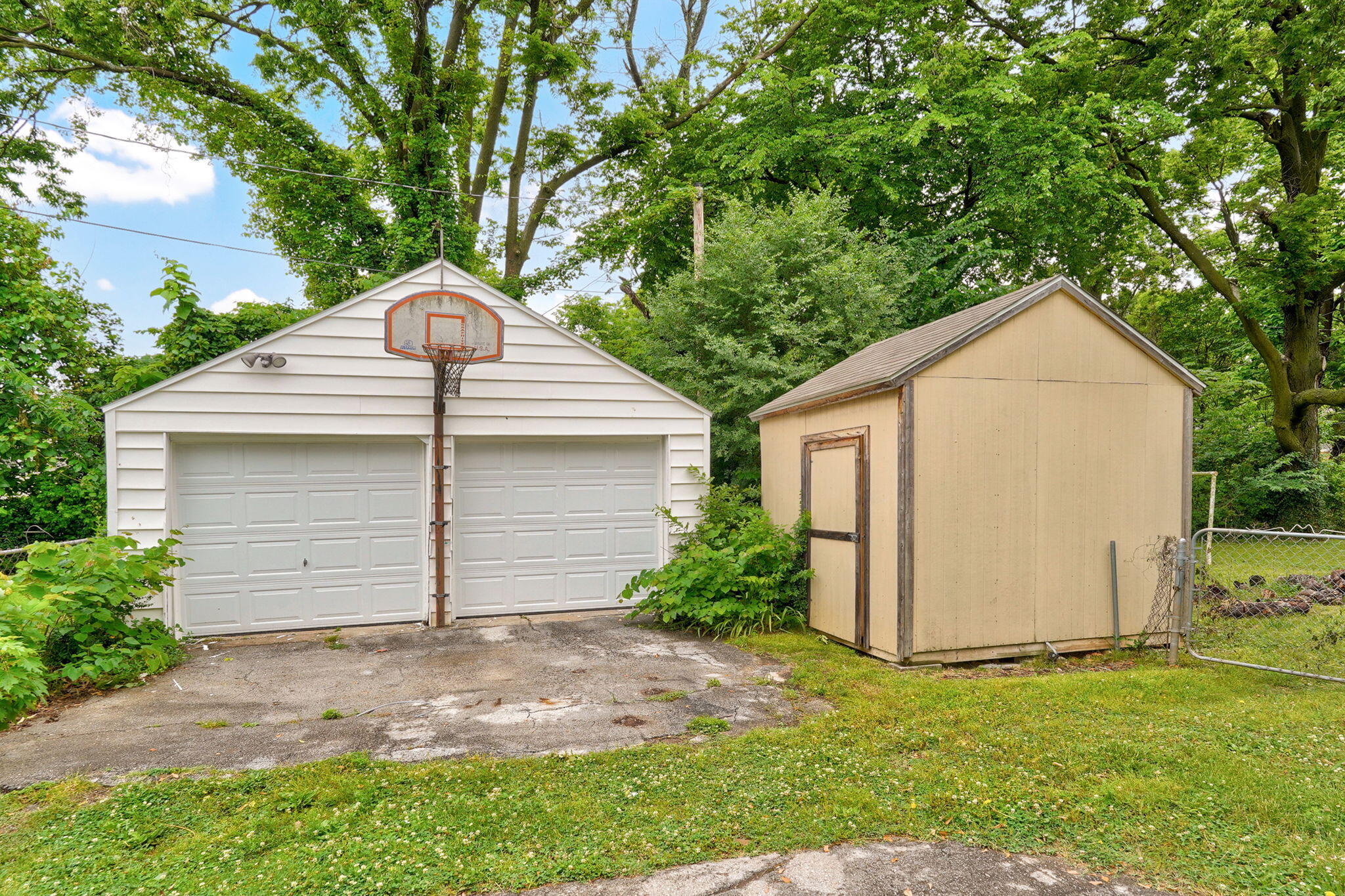 Photo 4 - Residential for sale – 1741 E Elm Street  Springfield, MO
