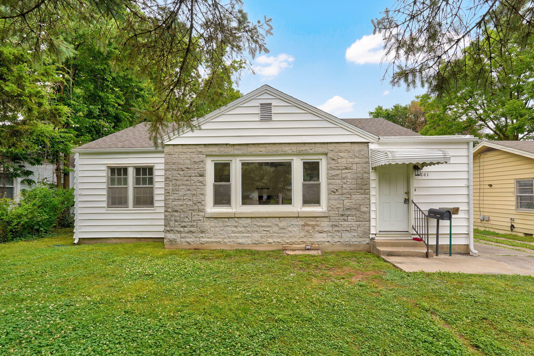 Photo 3 - Residential for sale – 1741 E Elm Street  Springfield, MO