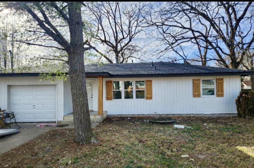 Photo 13 - Residential for sale – 503 S Forest Court  Springfield, MO
