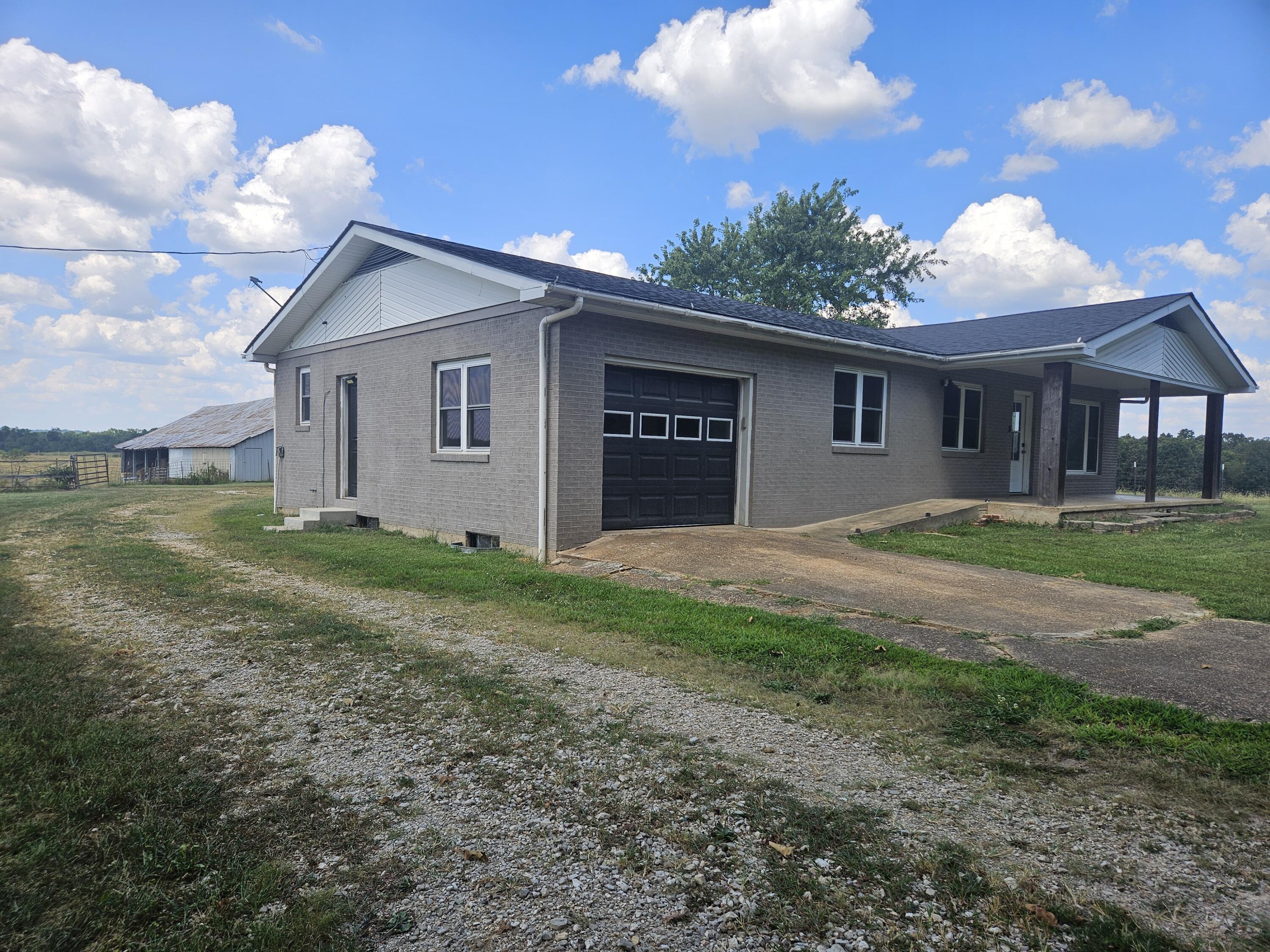 Photo 4 - Residential for sale – 6305  State Route T   Birch Tree, MO
