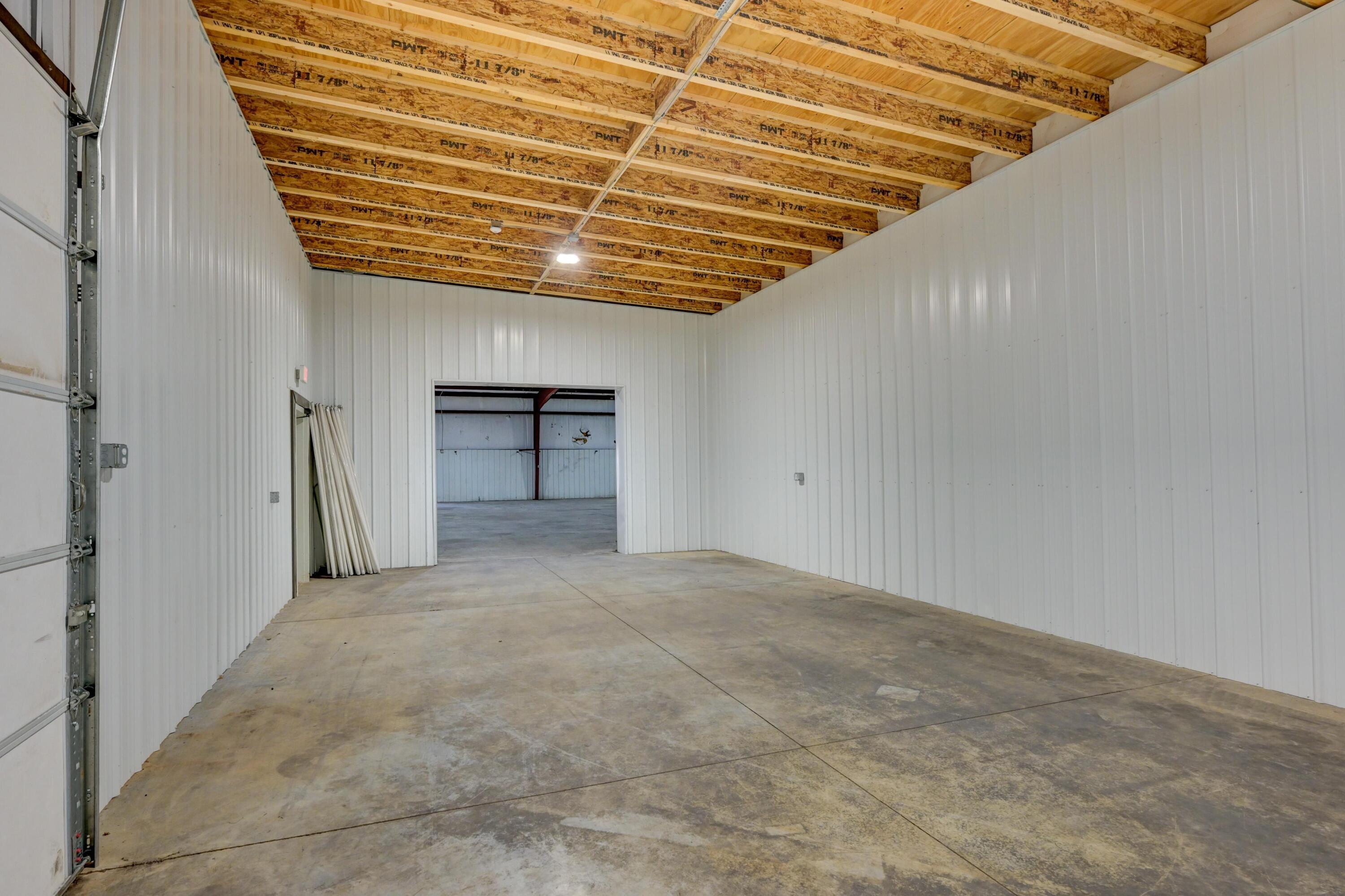 Photo 11 - Commercial Sale for sale – 860  Francis Drive  Neosho, MO