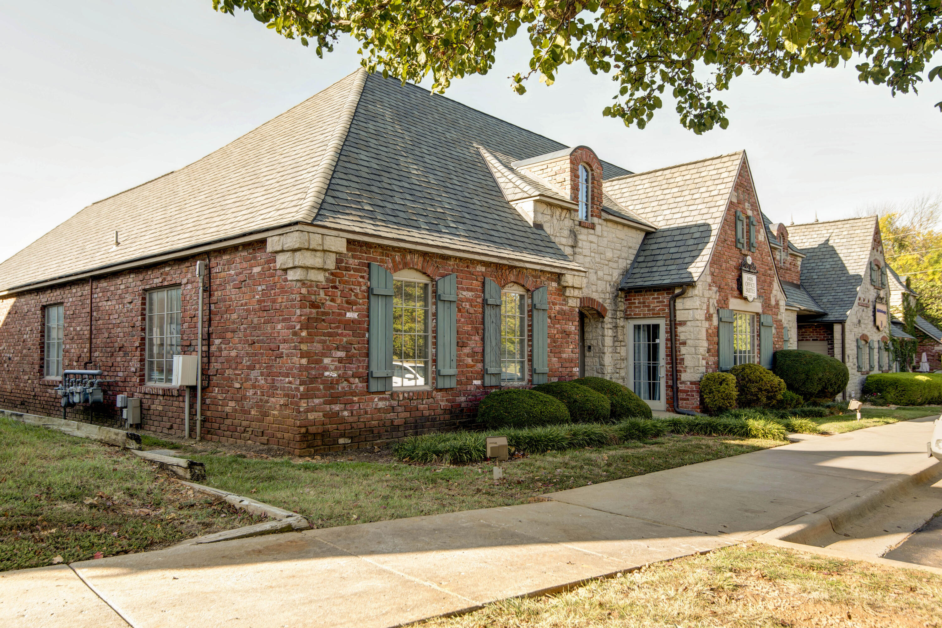 Photo 13 - Commercial Lease for sale – 1426 E Bradford Parkway  Springfield, MO