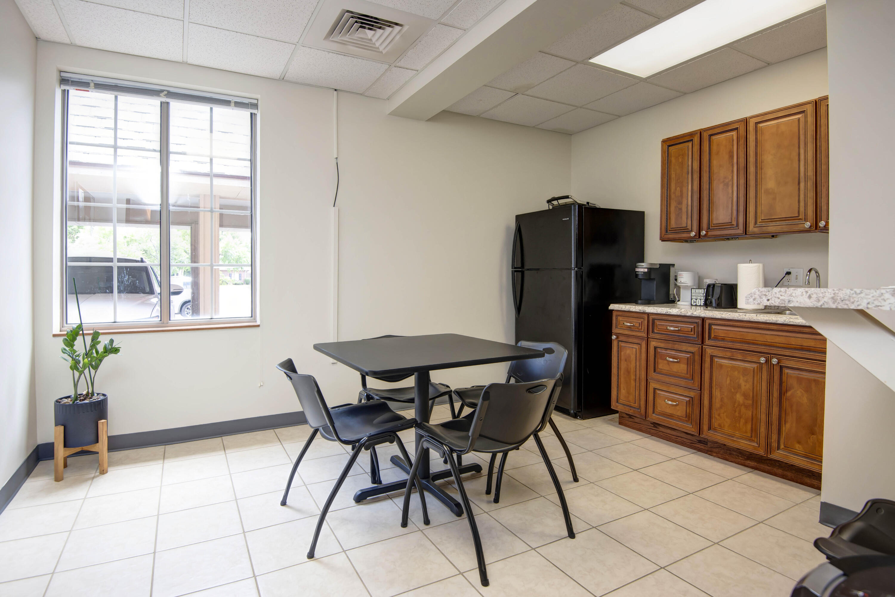 Photo 12 - Commercial Lease for sale – 1426 E Bradford Parkway  Springfield, MO