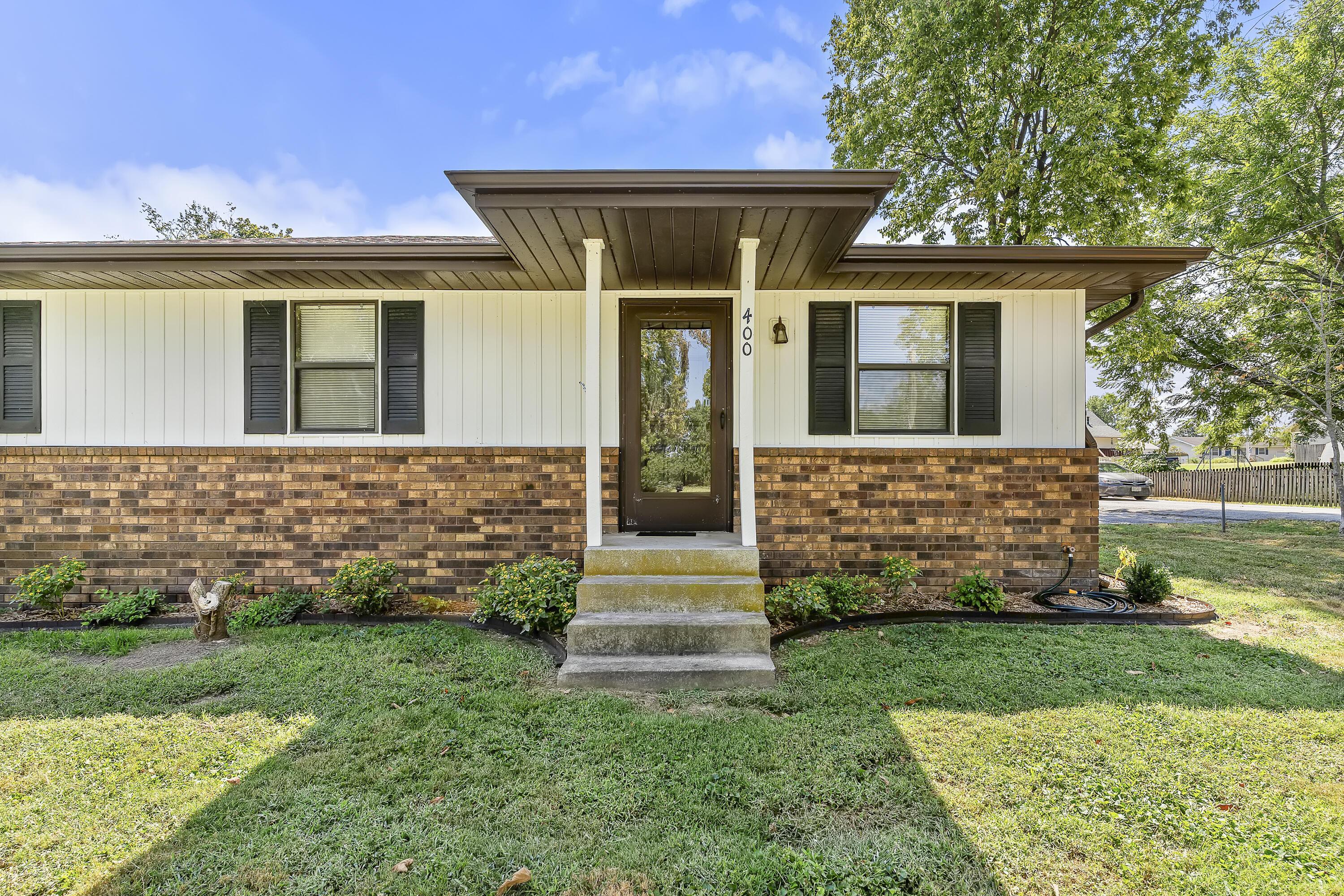 Photo 4 - Residential for sale – 400 E Elm Street  Nixa, MO