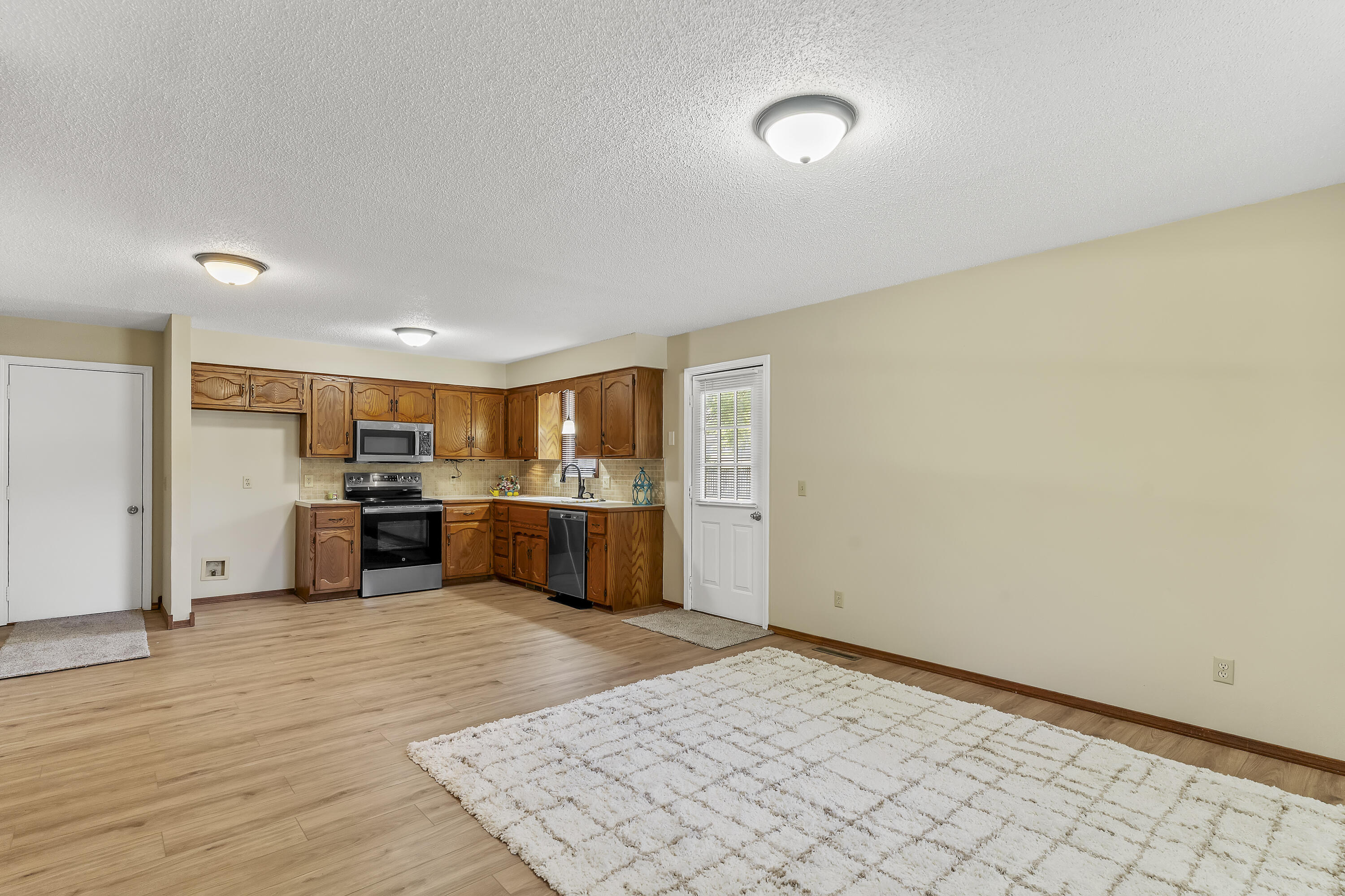 Photo 8 - Residential for sale – 400 E Elm Street  Nixa, MO