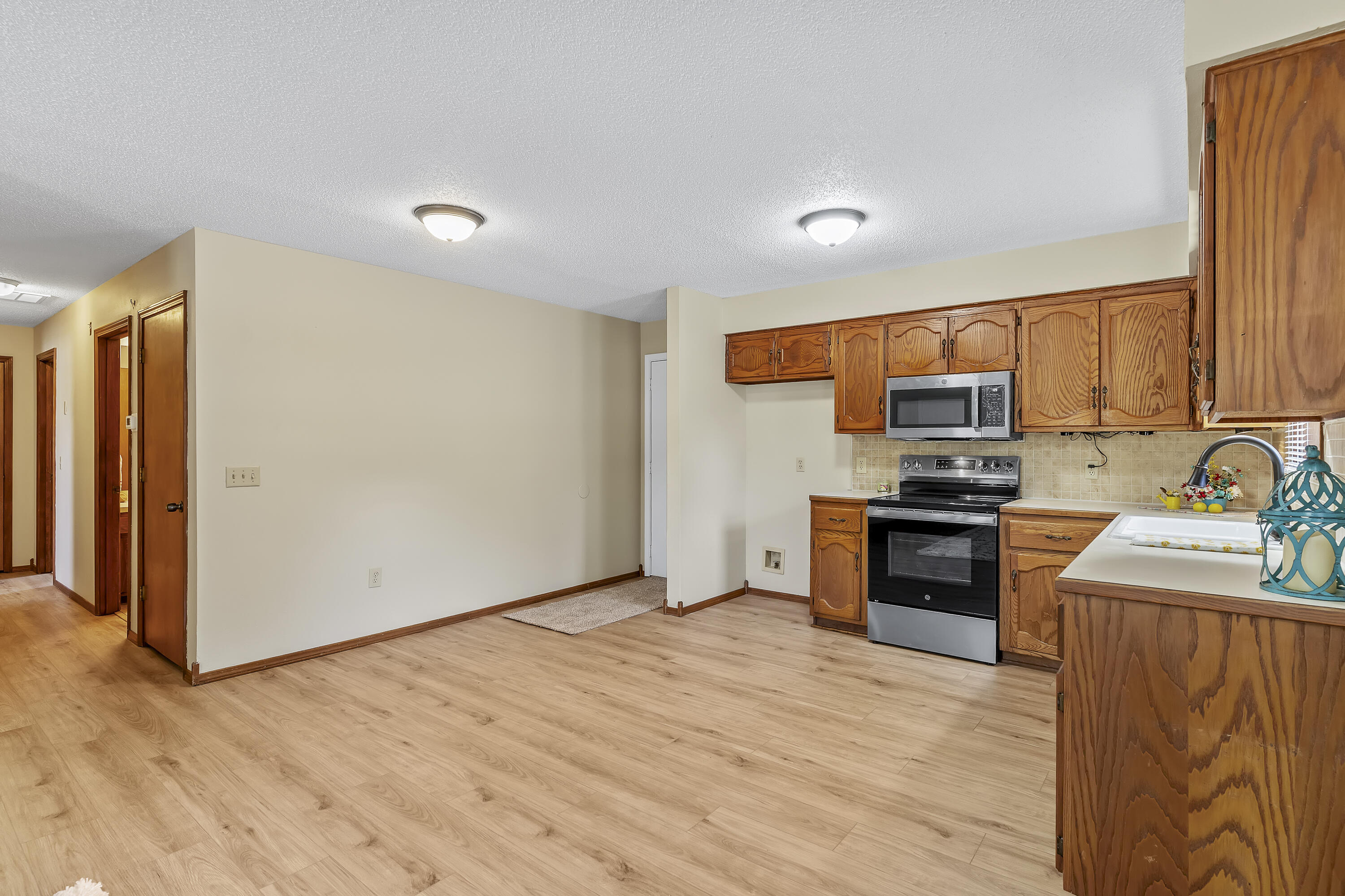 Photo 13 - Residential for sale – 400 E Elm Street  Nixa, MO