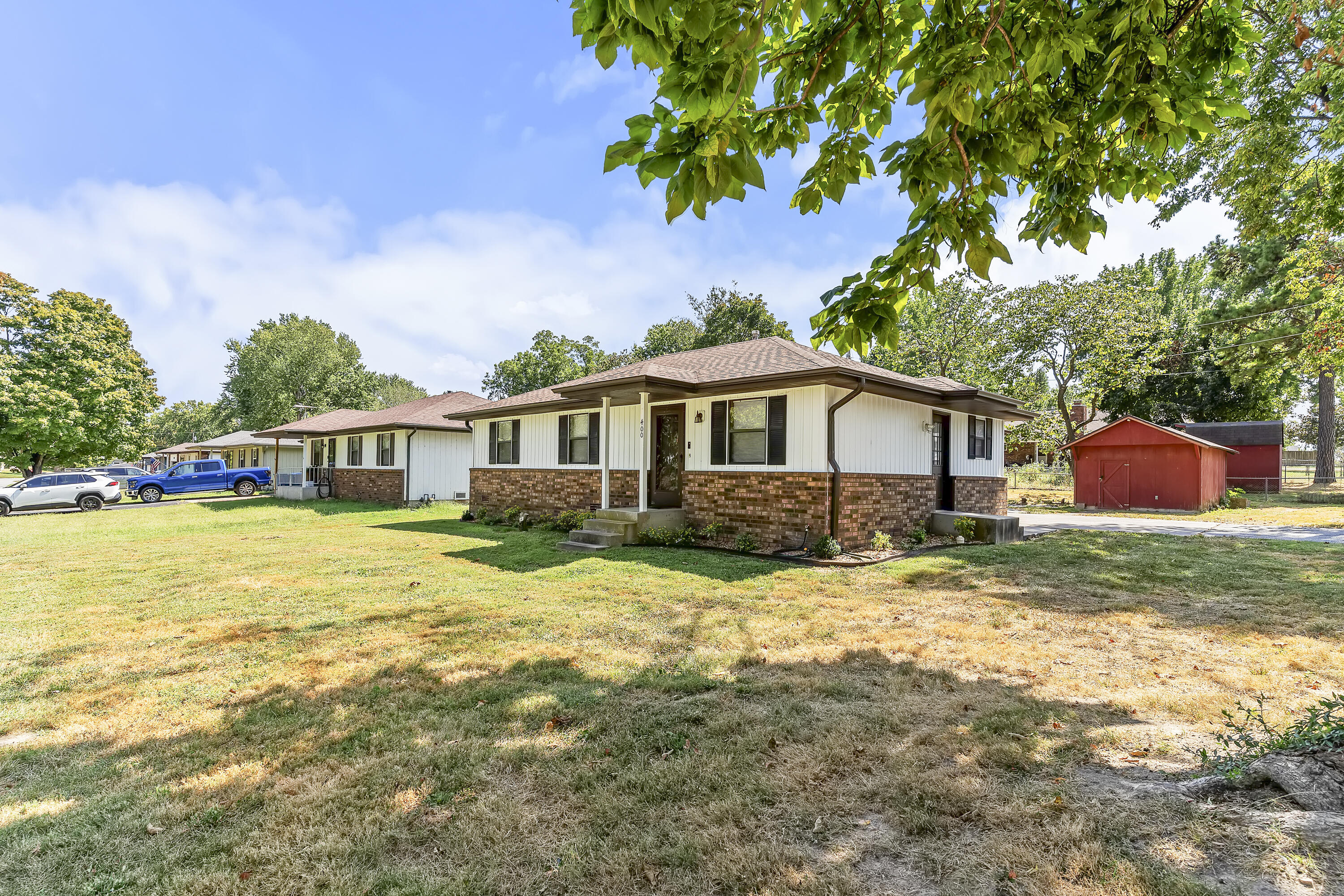 Photo 2 - Residential for sale – 400 E Elm Street  Nixa, MO
