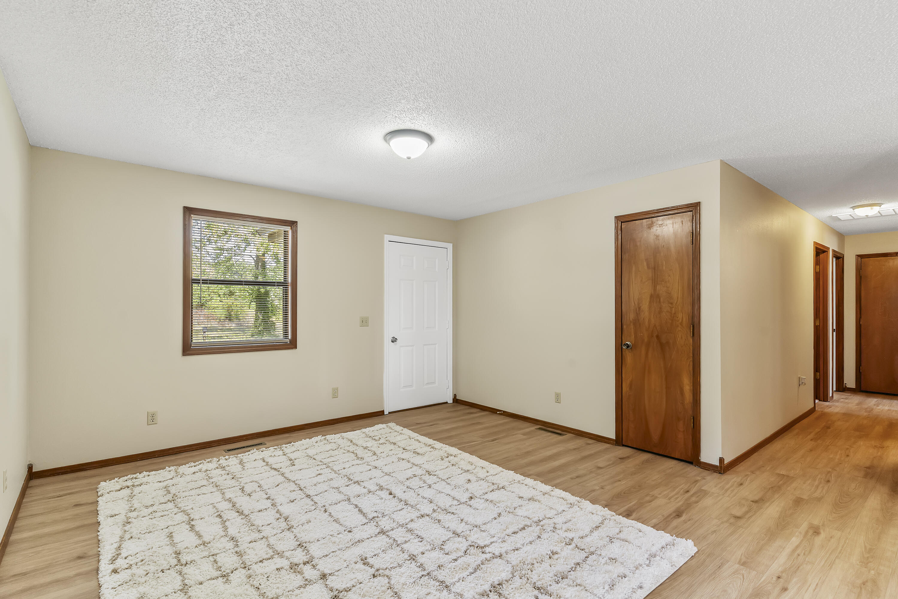 Photo 6 - Residential for sale – 400 E Elm Street  Nixa, MO