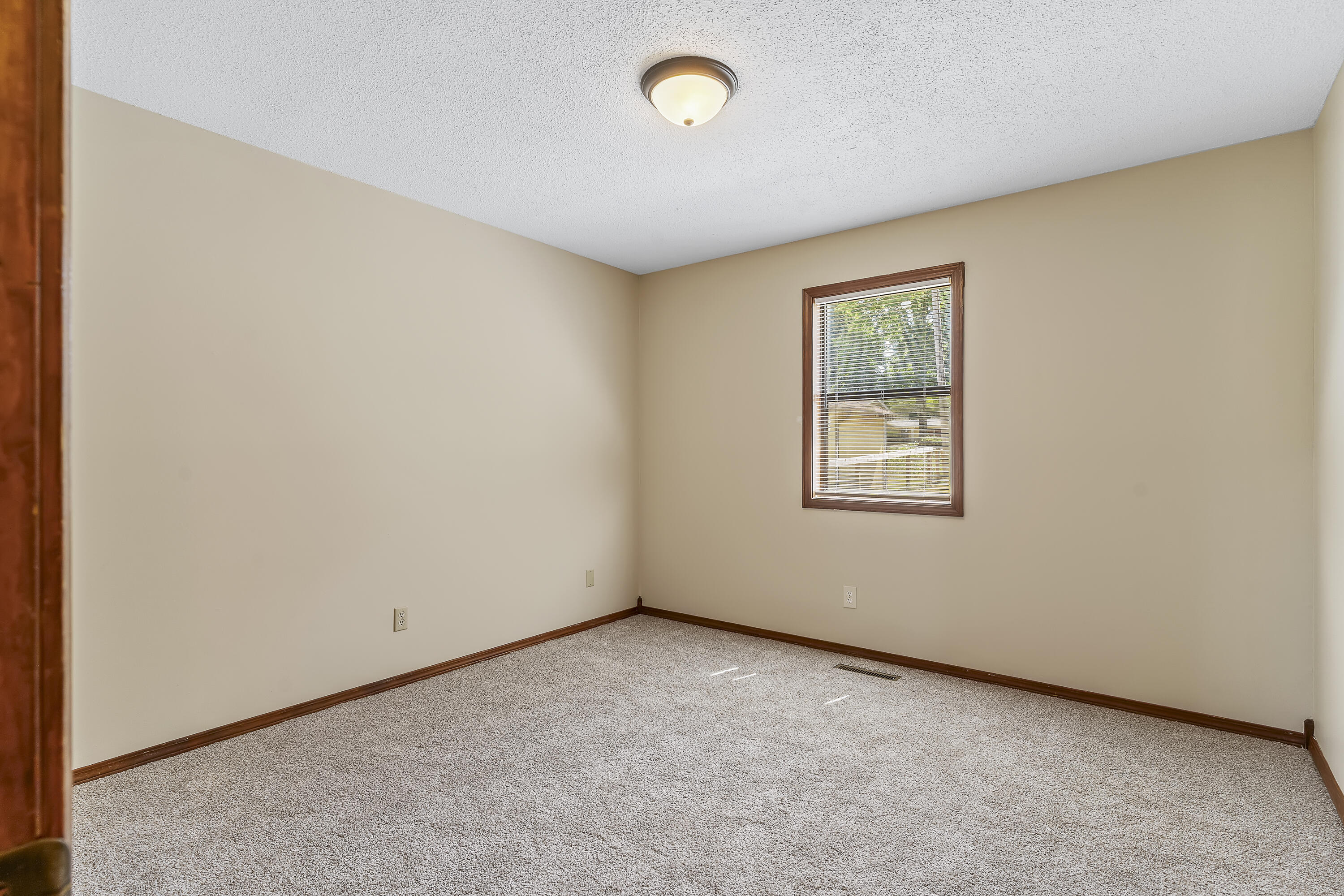 Photo 15 - Residential for sale – 400 E Elm Street  Nixa, MO