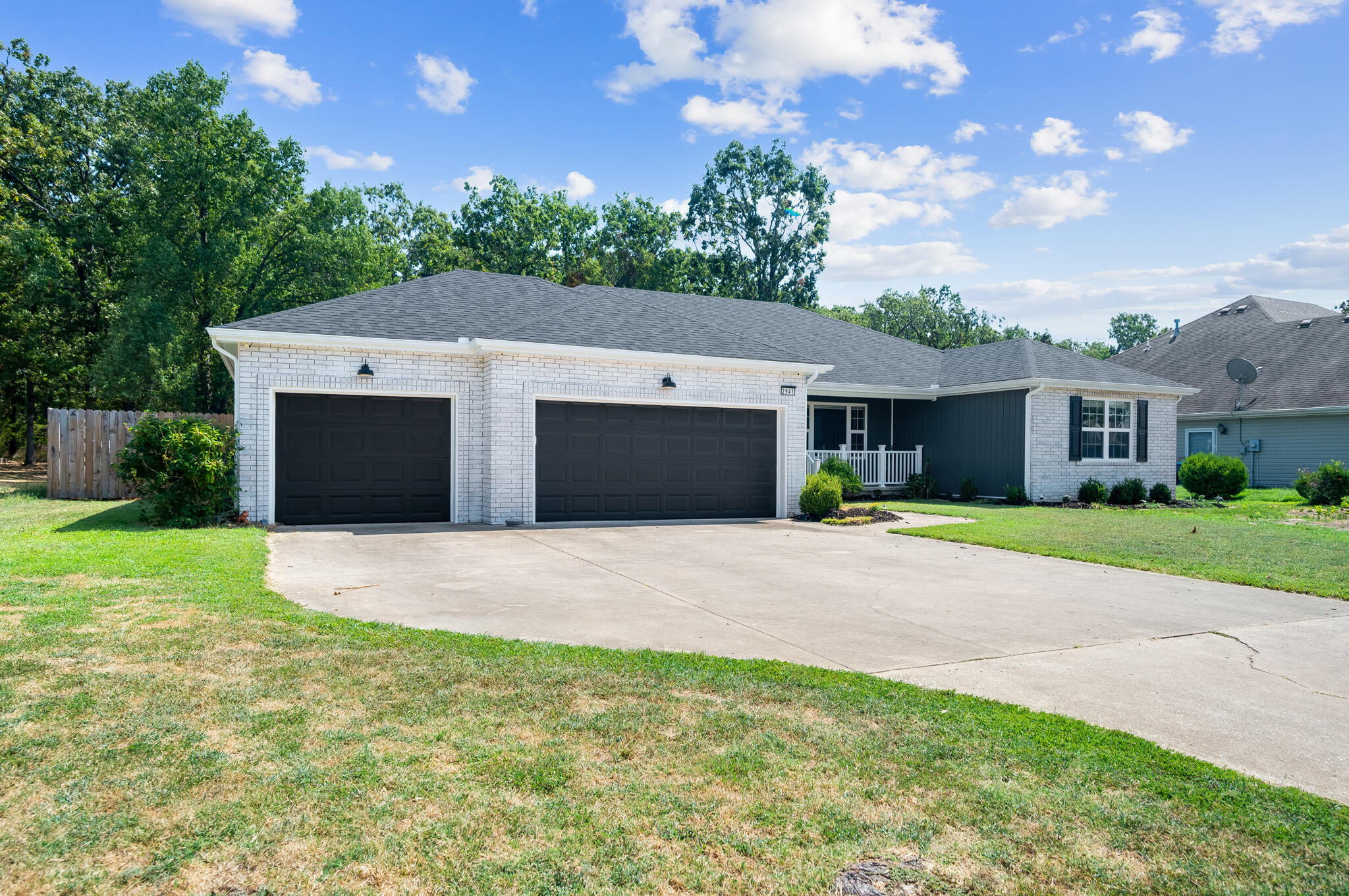 Photo 2 - Residential for sale – 2941 N Michigan Avenue  Joplin, MO