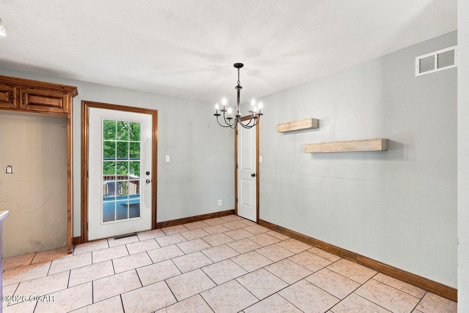 Photo 8 - Residential for sale – 104 W South Street  Neosho, MO